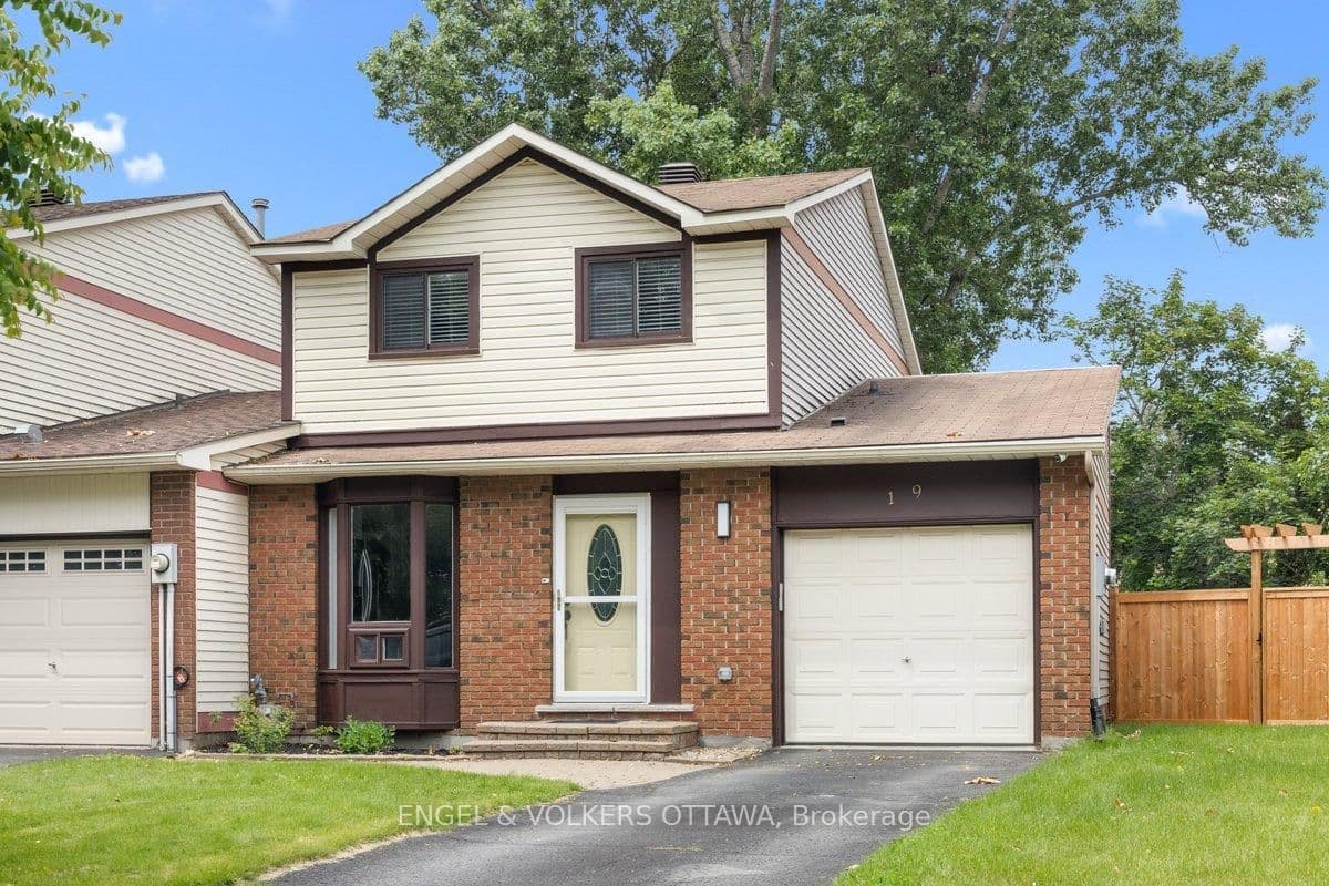 19 WESSEX Road, Ottawa, ON