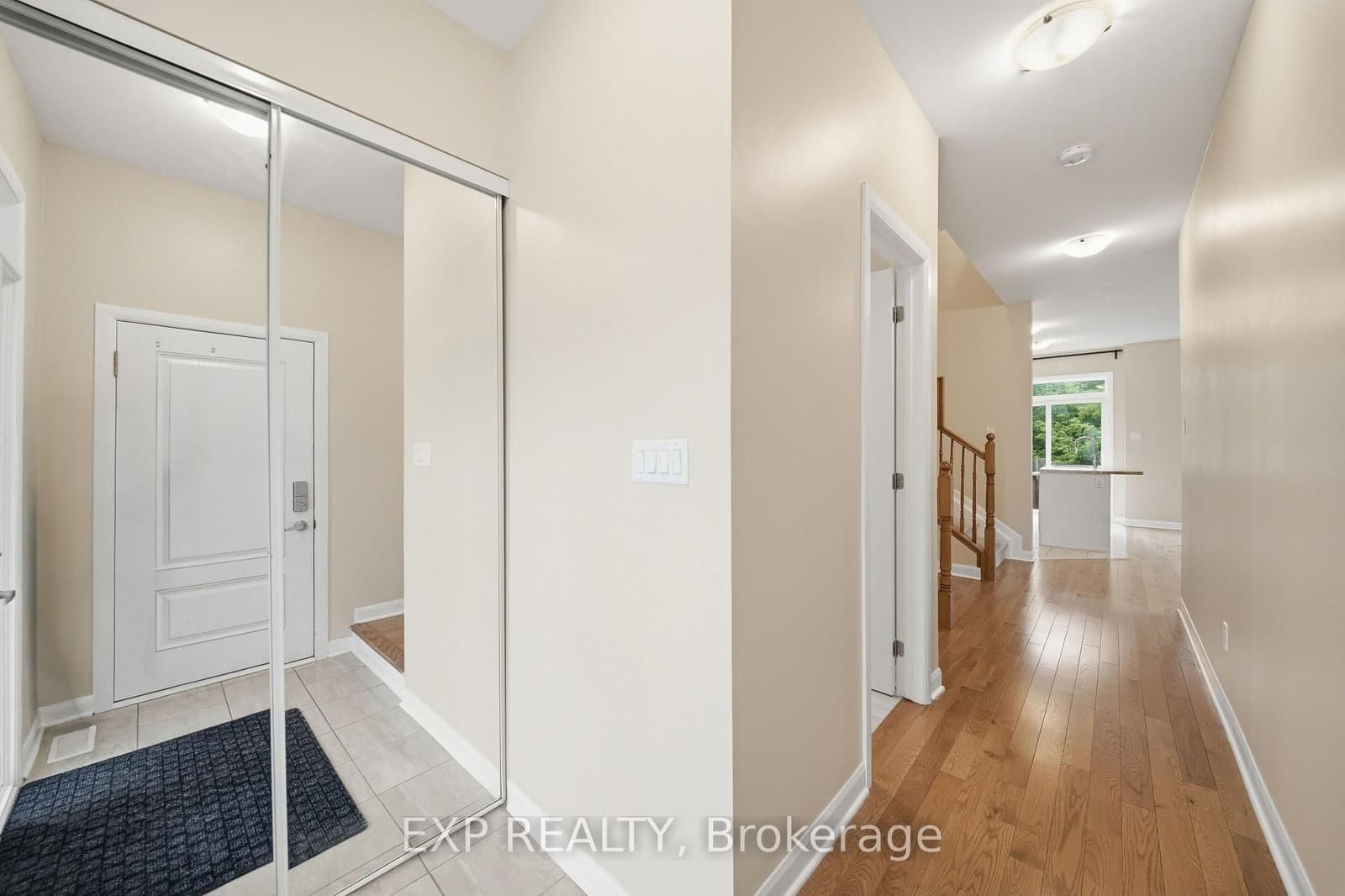 222 Geyser Place, Ottawa, ON — photo 2