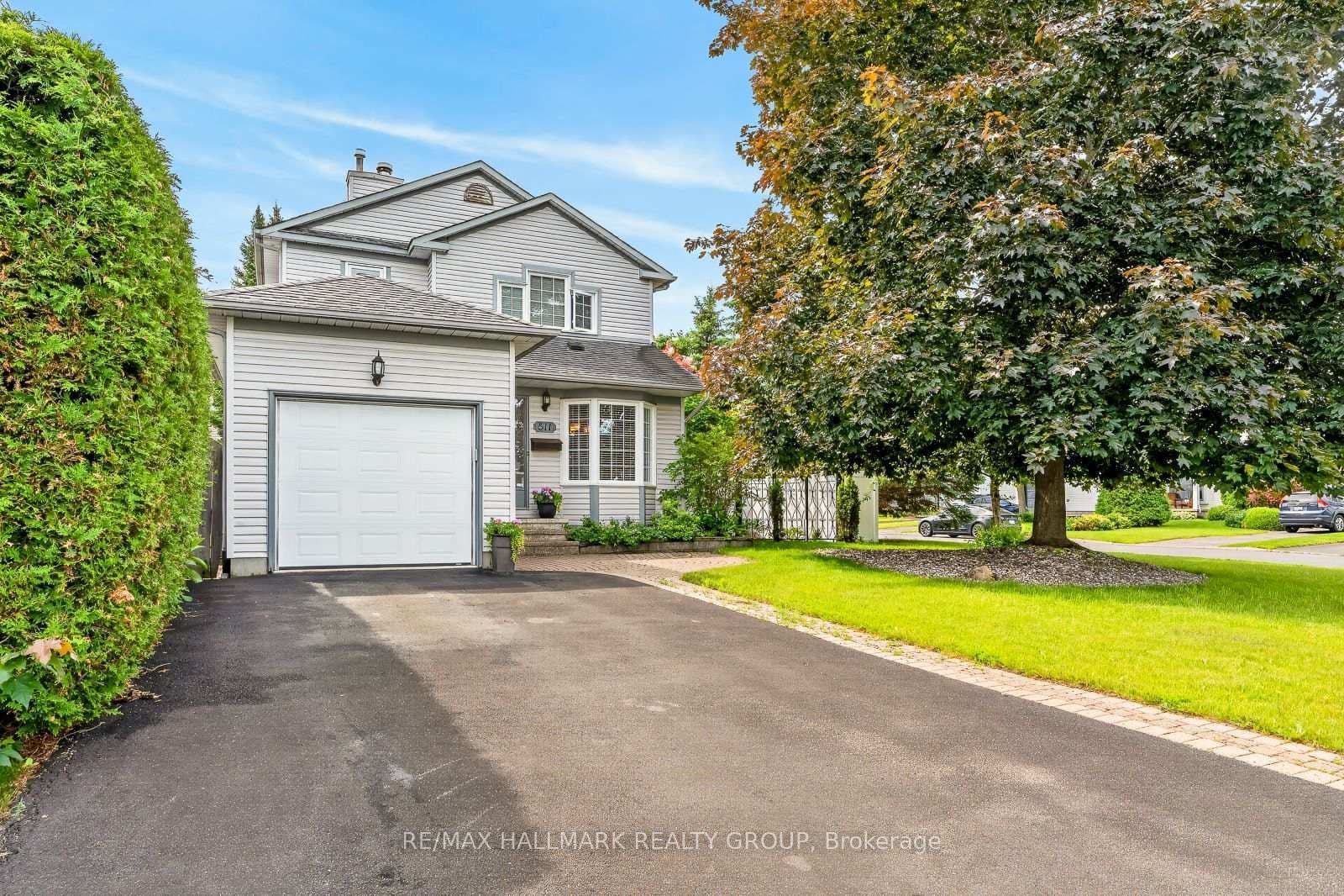 511 Deancourt Crescent, Orleans, ON — photo 2