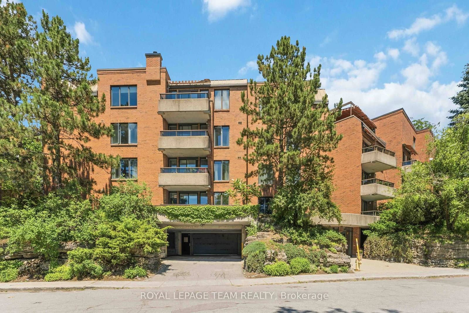 301 - 7 Kippewa Drive, Ottawa, ON — photo 3