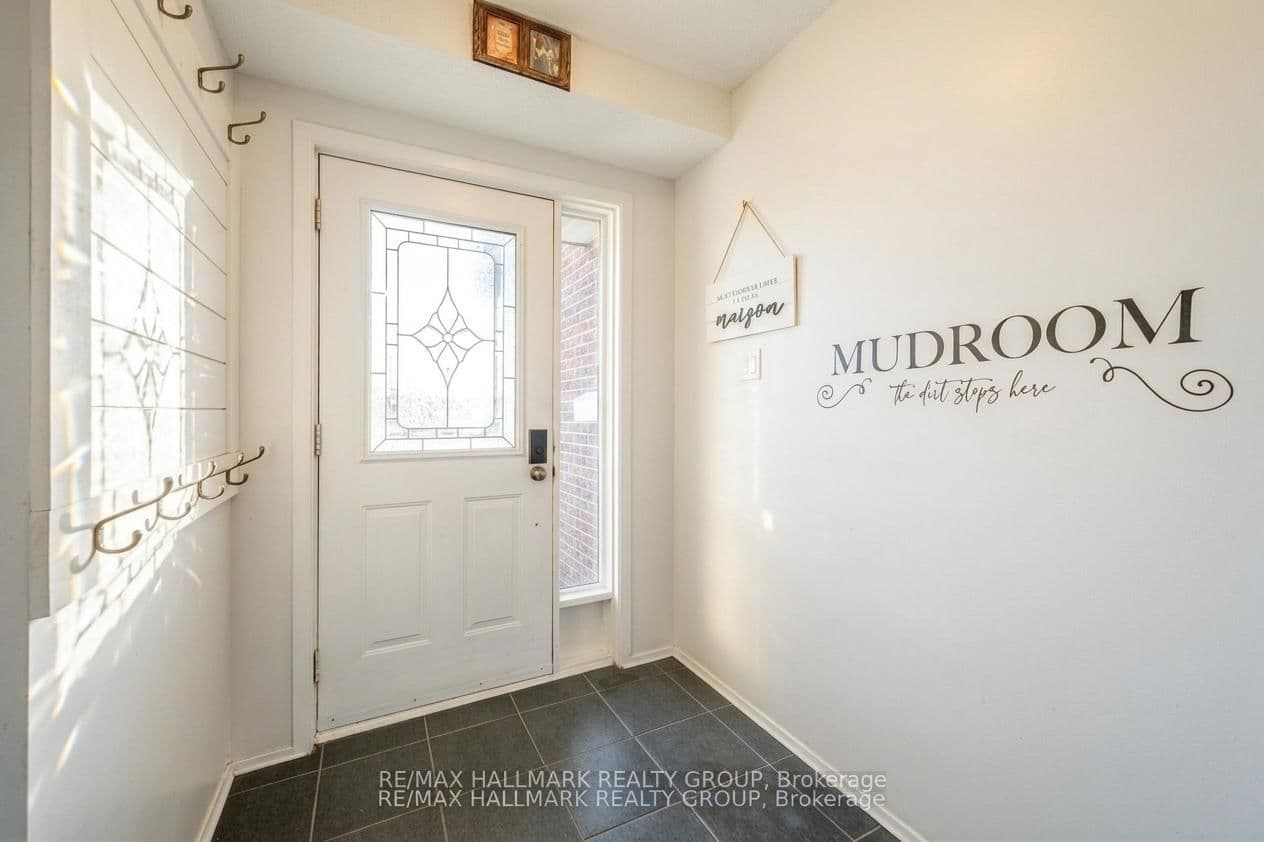 6382 St. Louis Drive, Ottawa, ON — photo 3