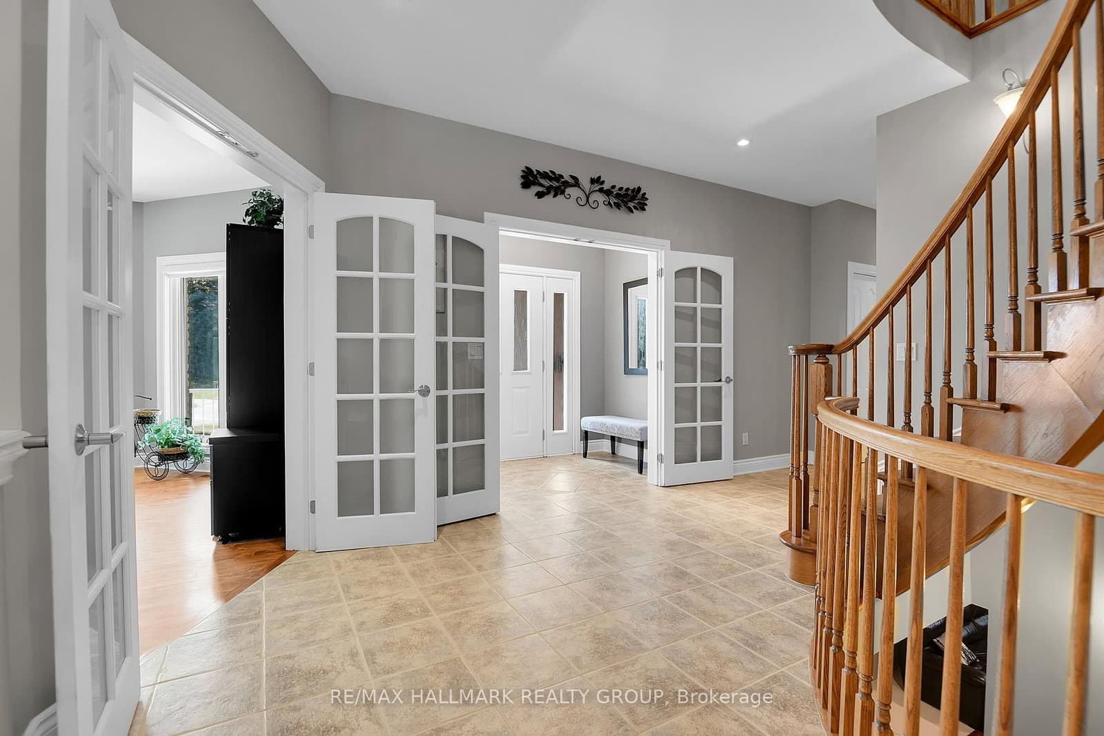 1705 Silver Bark Avenue, Orleans, ON — photo 3
