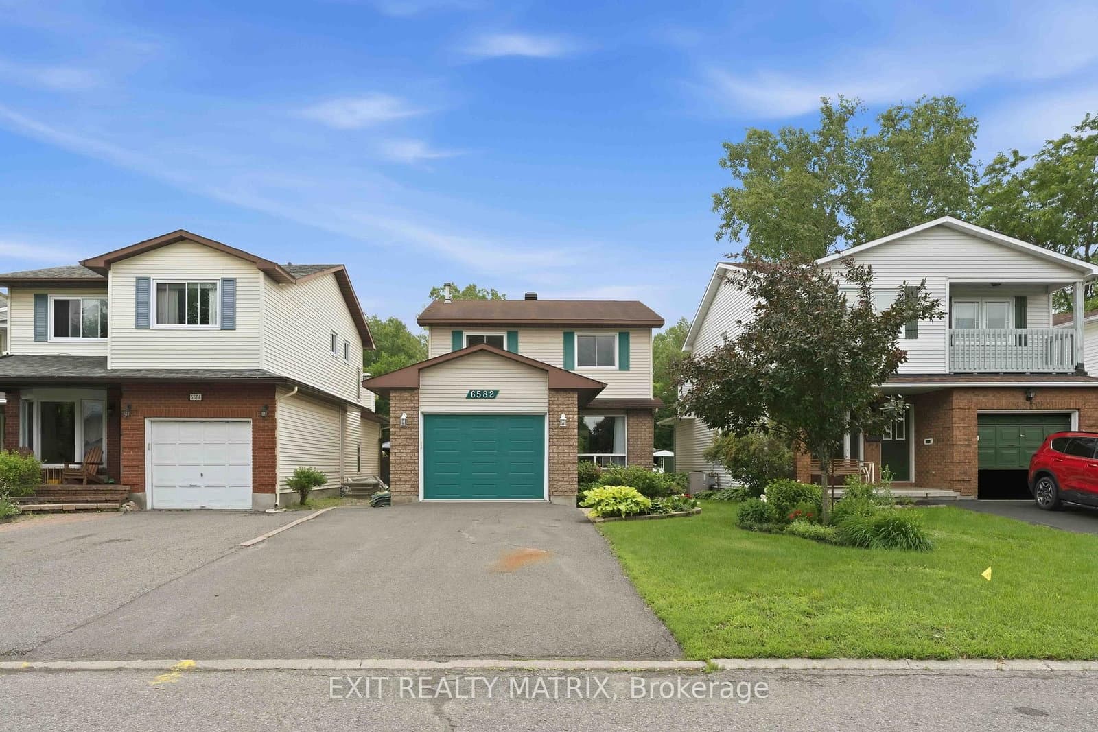 6582 Richer Drive, Ottawa, ON
