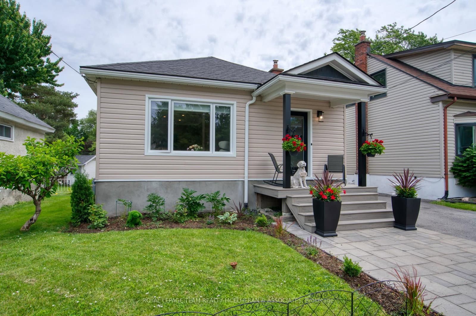 415 Hilson Avenue, Ottawa, ON — photo 2