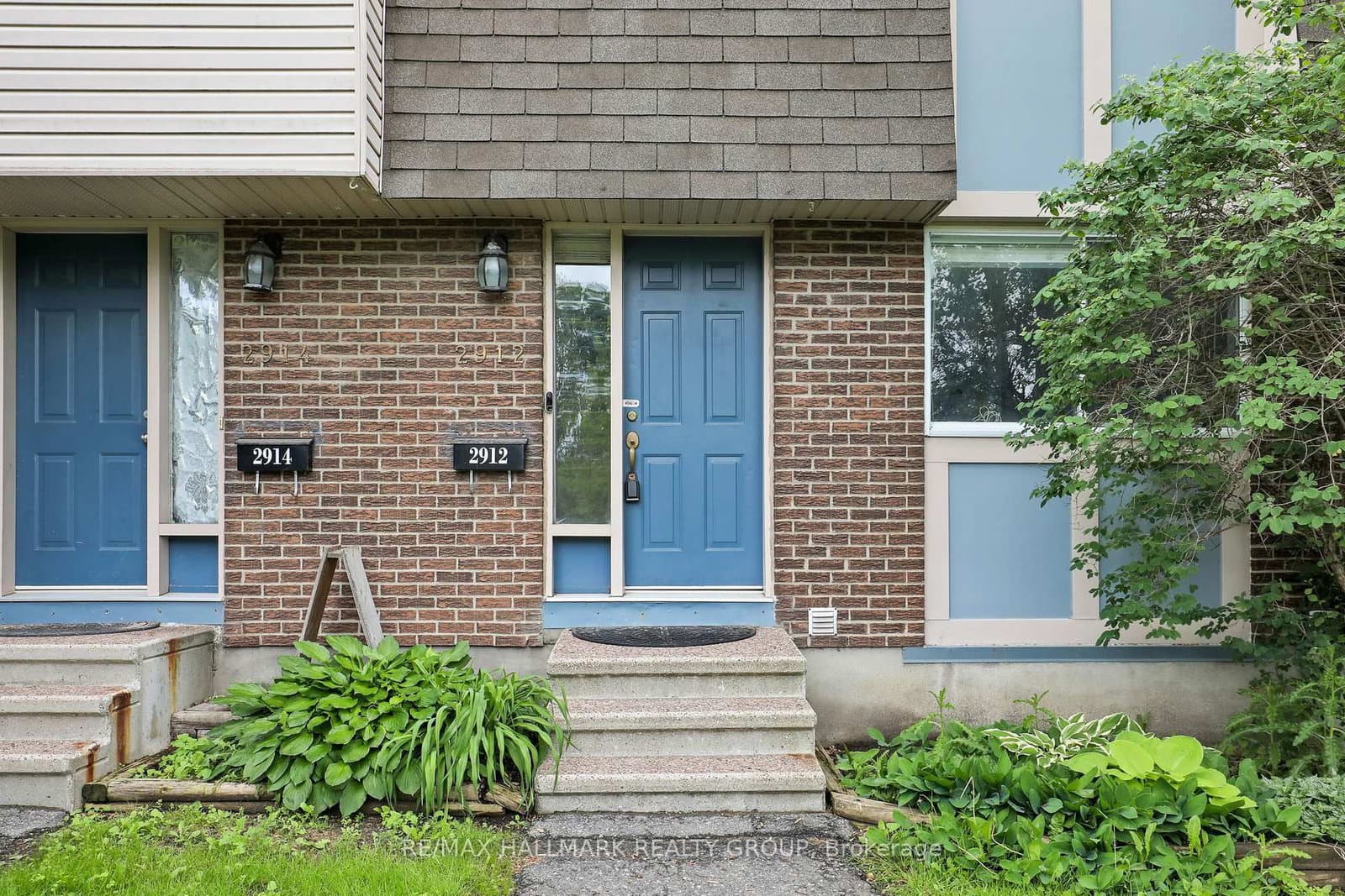 2912 Fairlea Crescent, Ottawa, ON — photo 2