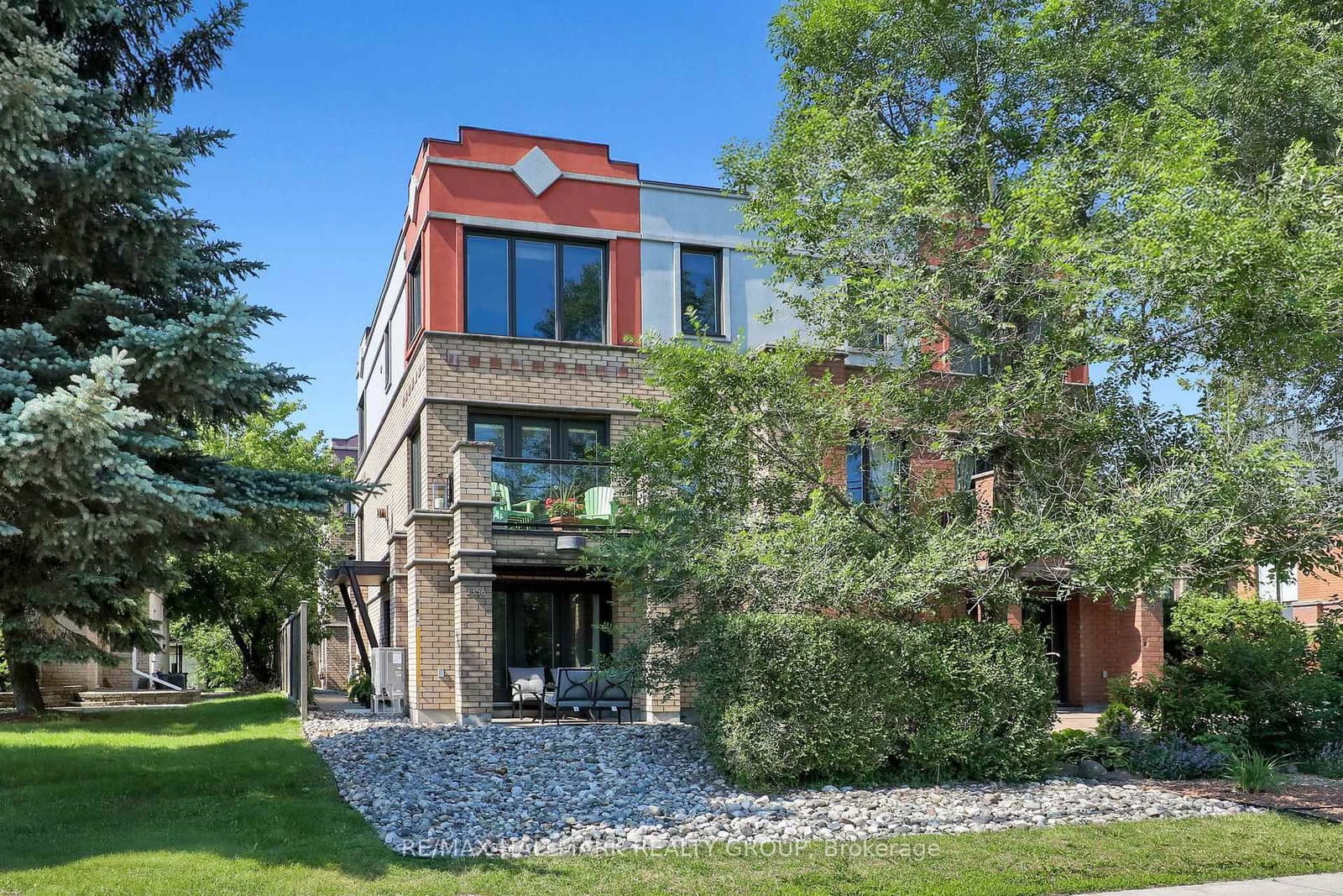 3356 CARLING Avenue, Ottawa, ON