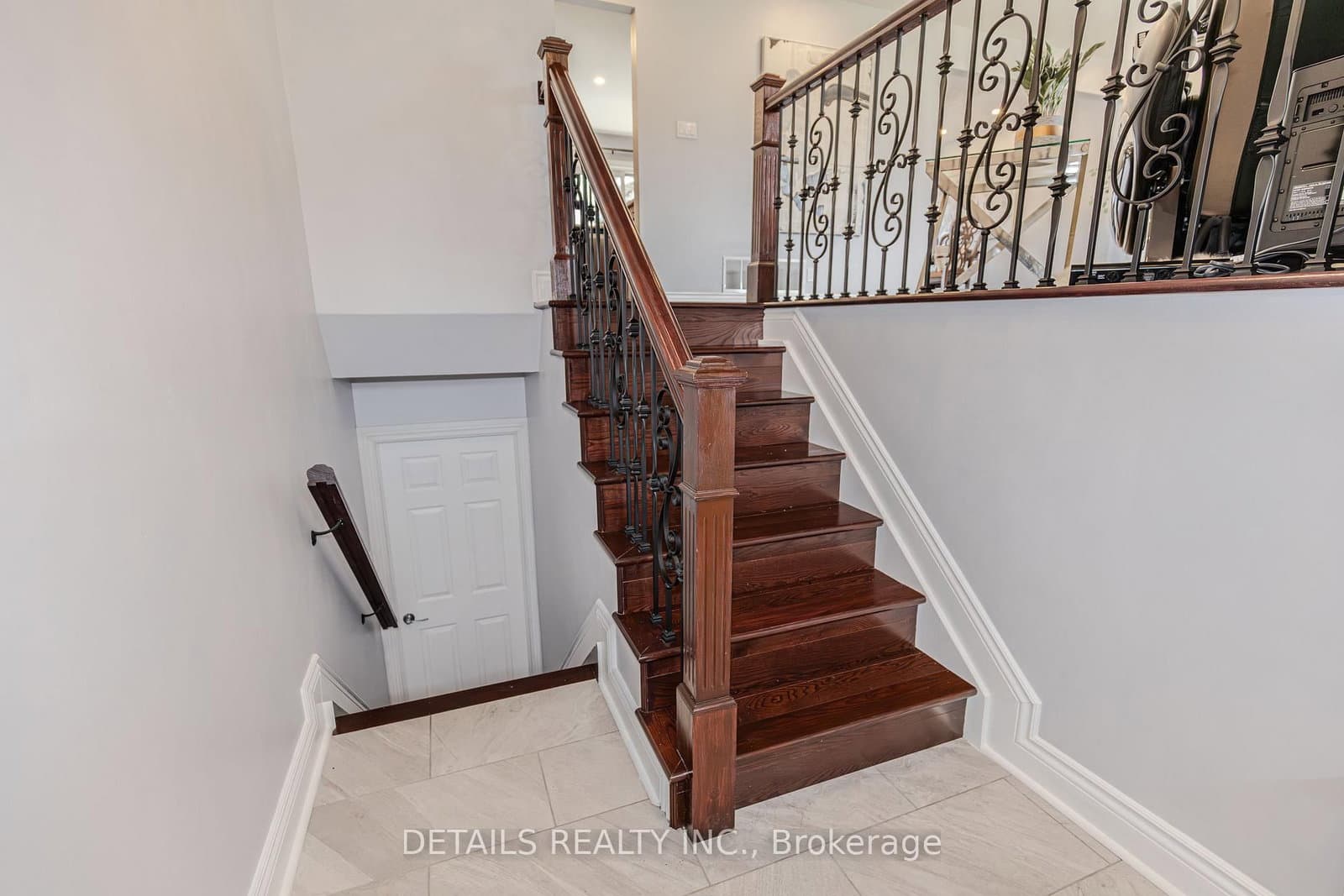 7 Kerry Crescent, Ottawa, ON — photo 3