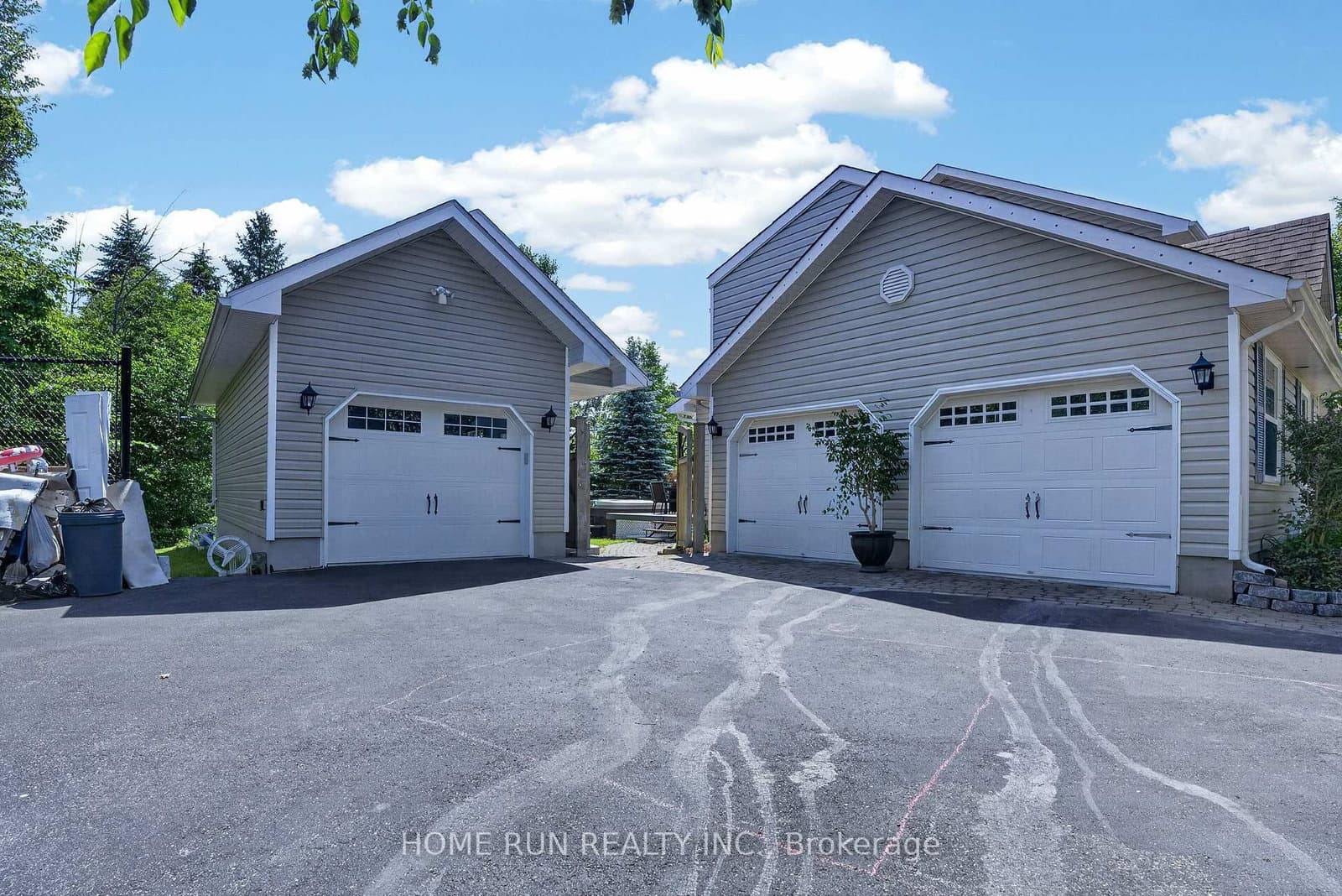 112 KERSCOTT HEIGHTS Way, Ottawa, ON — photo 3