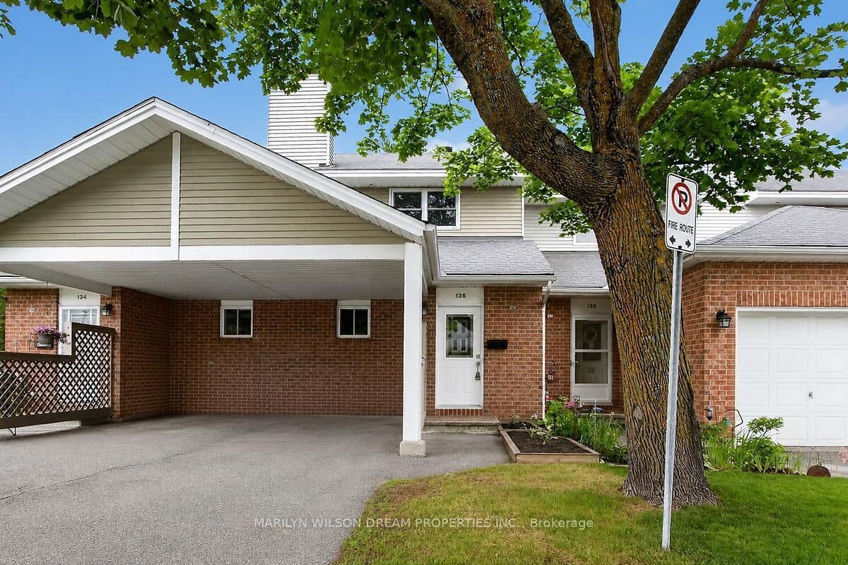 136 Bentbrook Crescent, Ottawa, ON