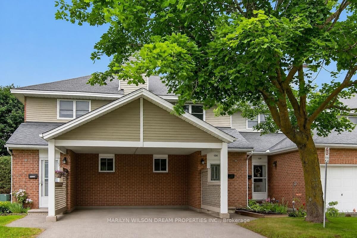 136 Bentbrook Crescent, Ottawa, ON — photo 2