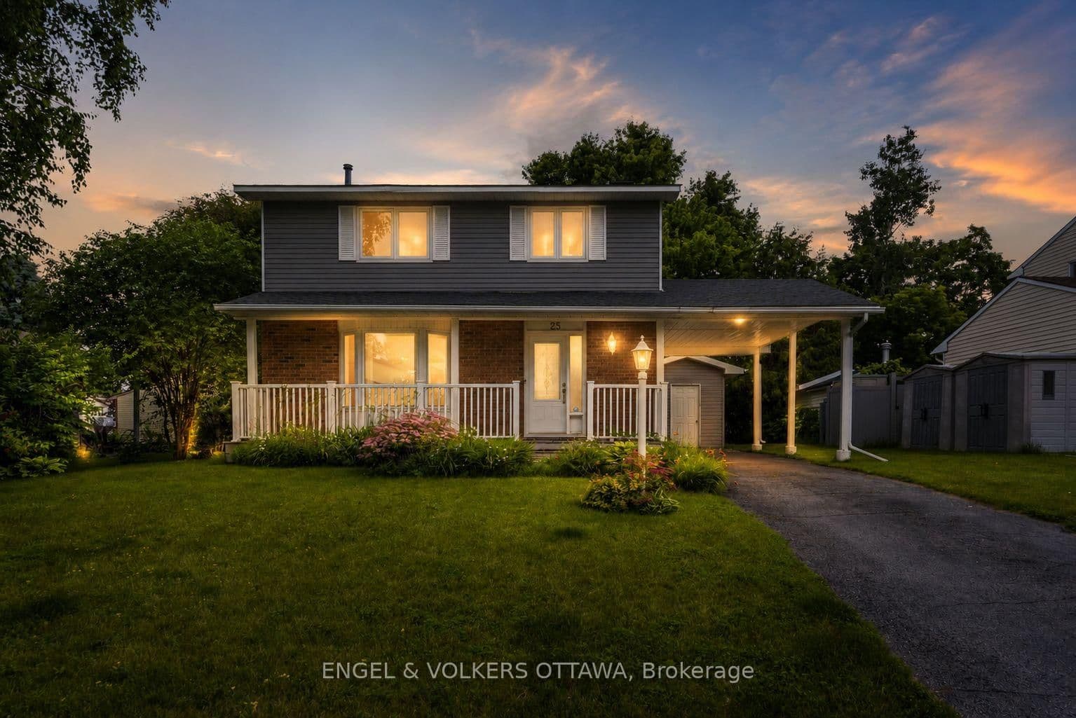 25 Antler Avenue, Ottawa, ON — photo 2