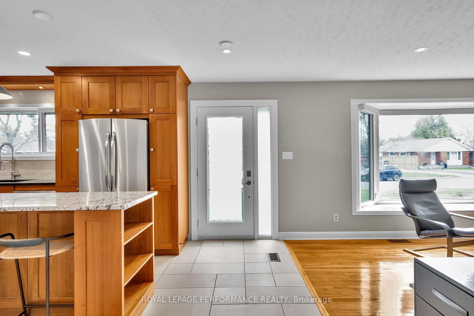 1321 Rustic Drive, Ottawa, ON — photo 2