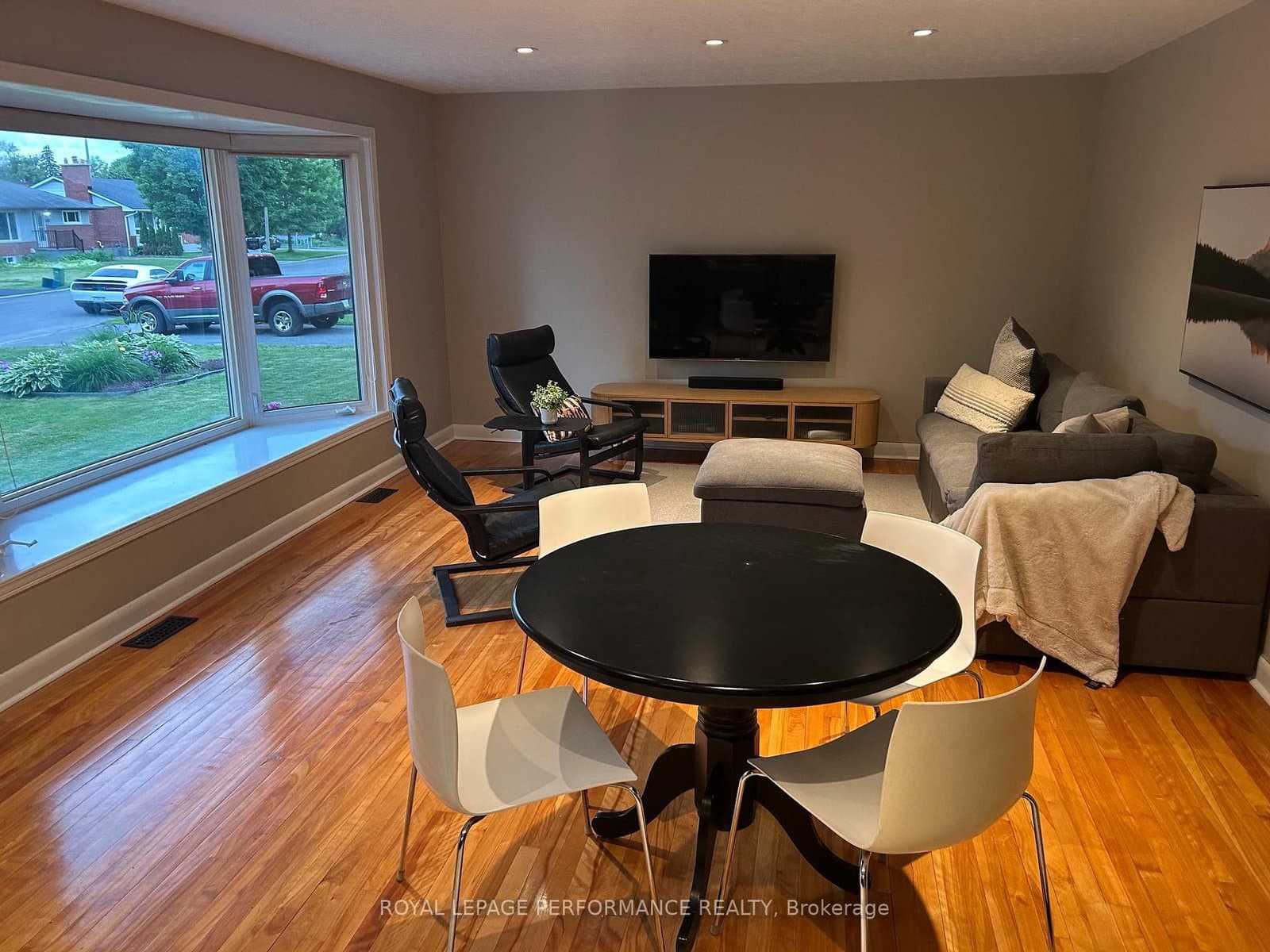 1321 Rustic Drive, Ottawa, ON — photo 3