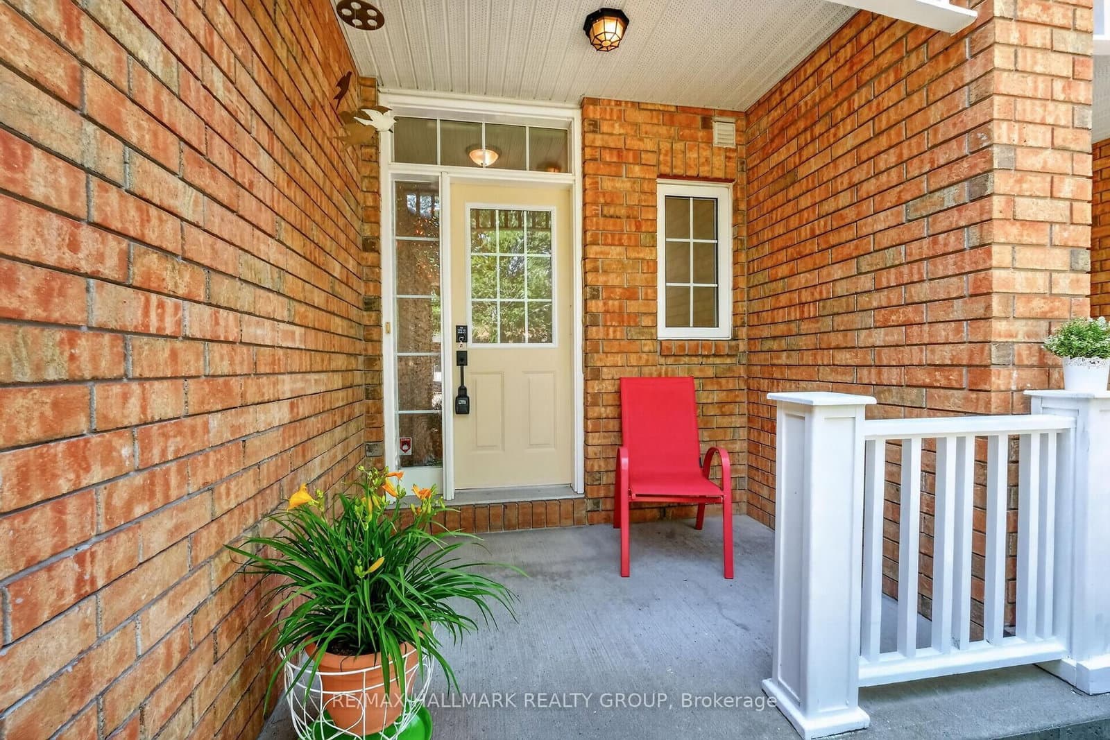 24 Gray Crescent, Ottawa, ON — photo 3