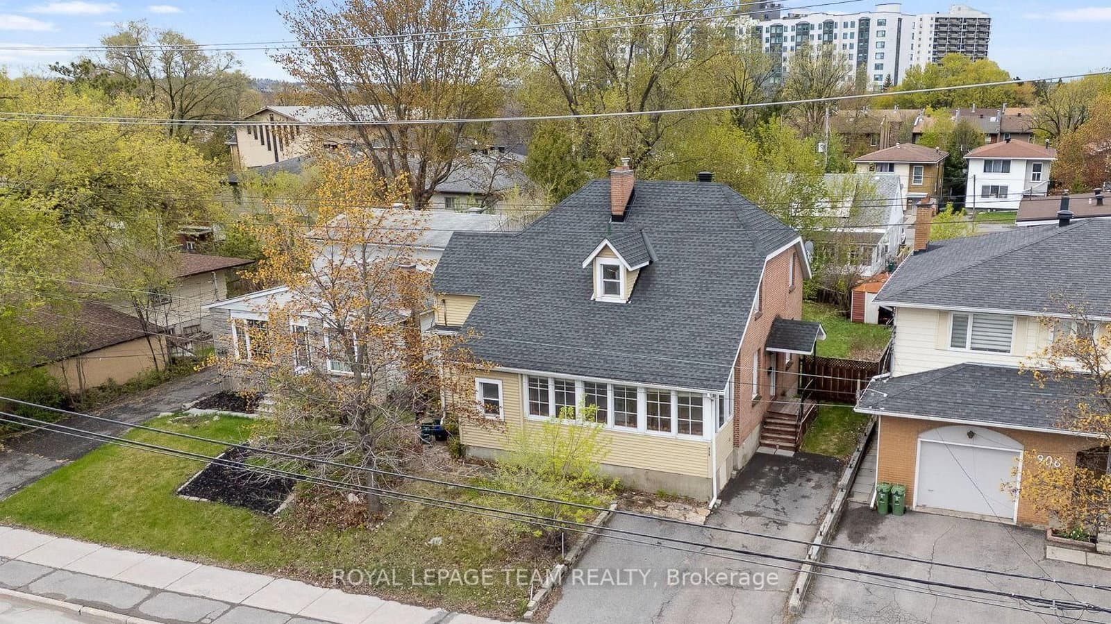 910 Pinecrest Road, Ottawa, ON