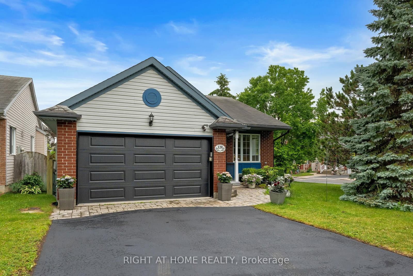 120 Grandpark Circle, Ottawa, ON — photo 2