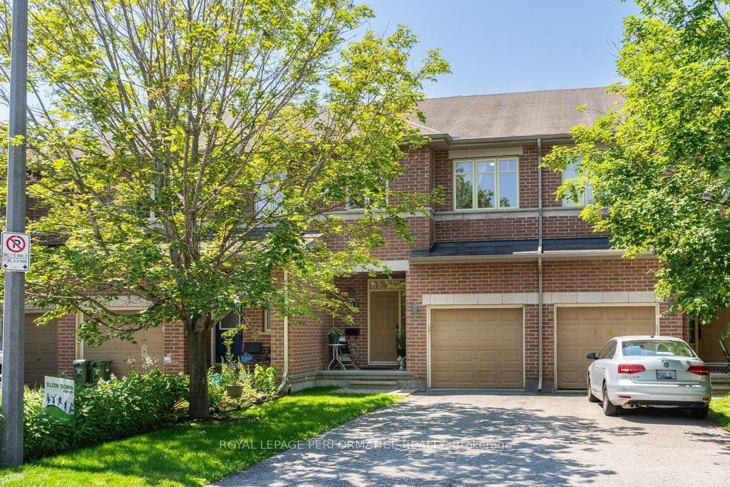 216 Badgeley Avenue, Ottawa, ON