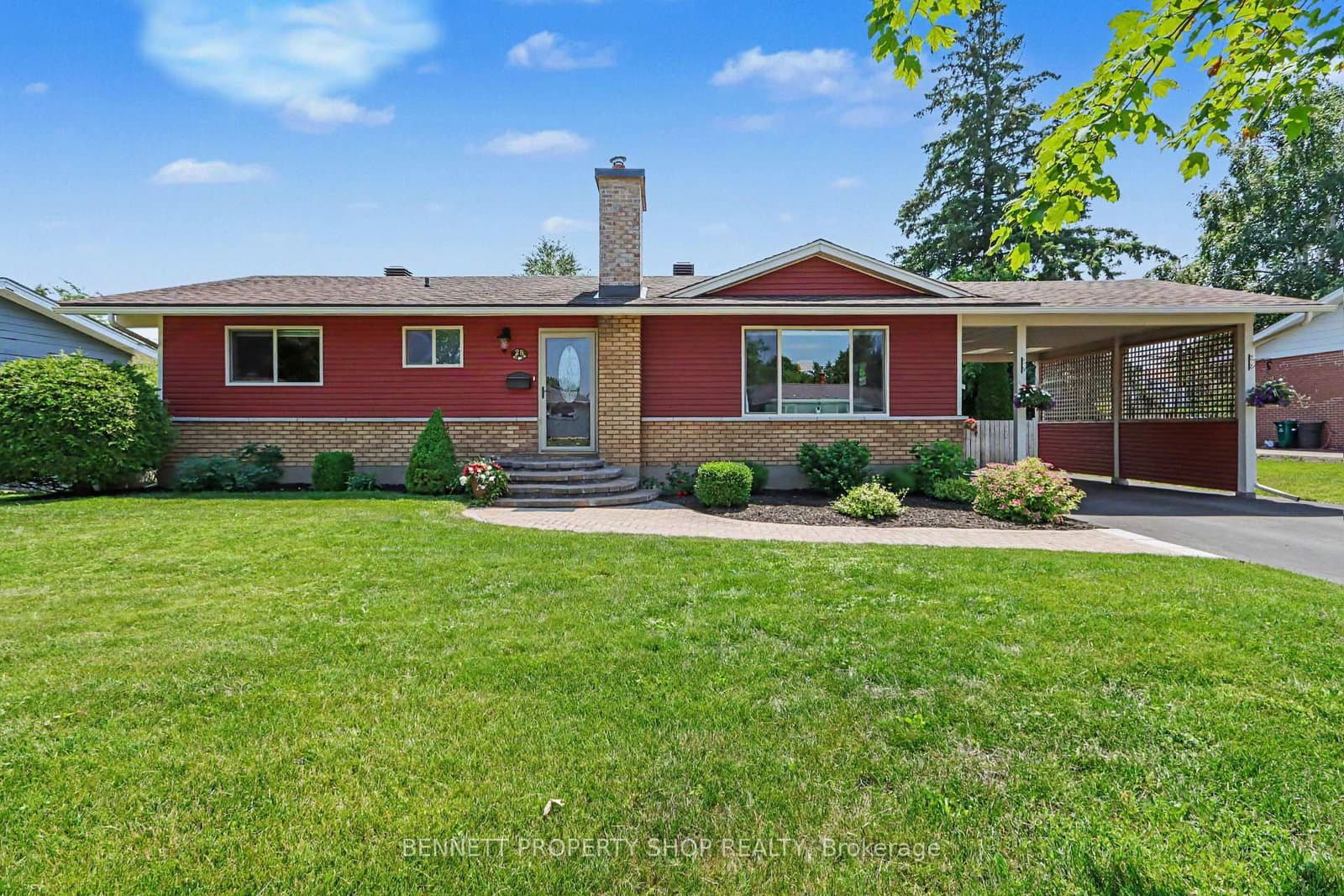28 Majestic Drive, Ottawa, ON