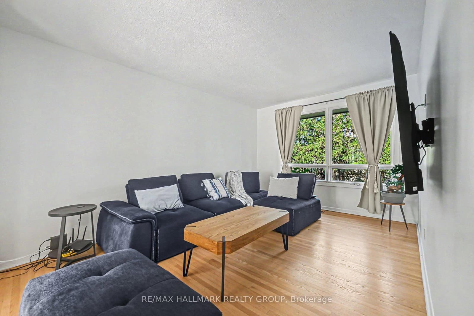 763B Ridgewood Avenue, Ottawa, ON — photo 2
