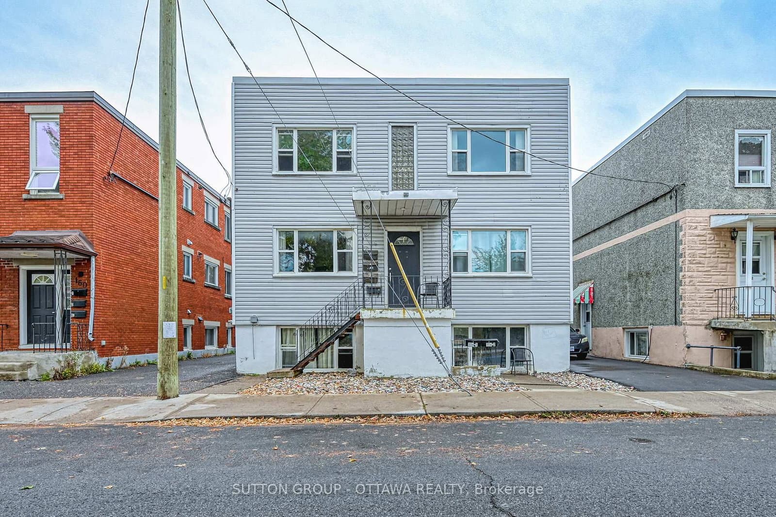 154-156 Dagmar Avenue, Ottawa, ON