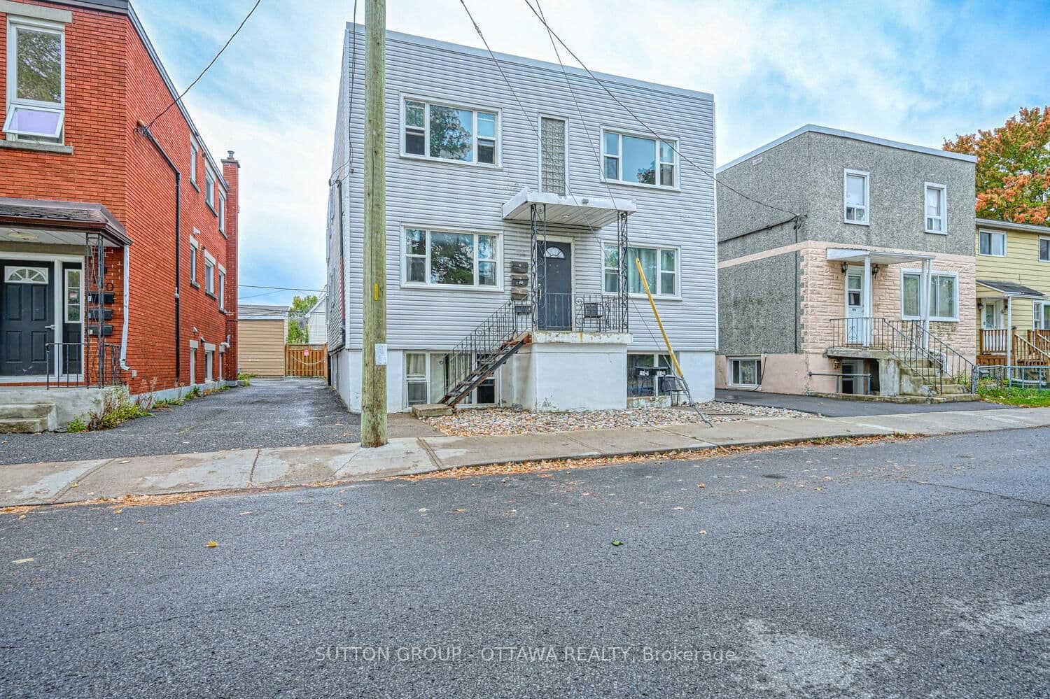 154-156 Dagmar Avenue, Ottawa, ON — photo 2