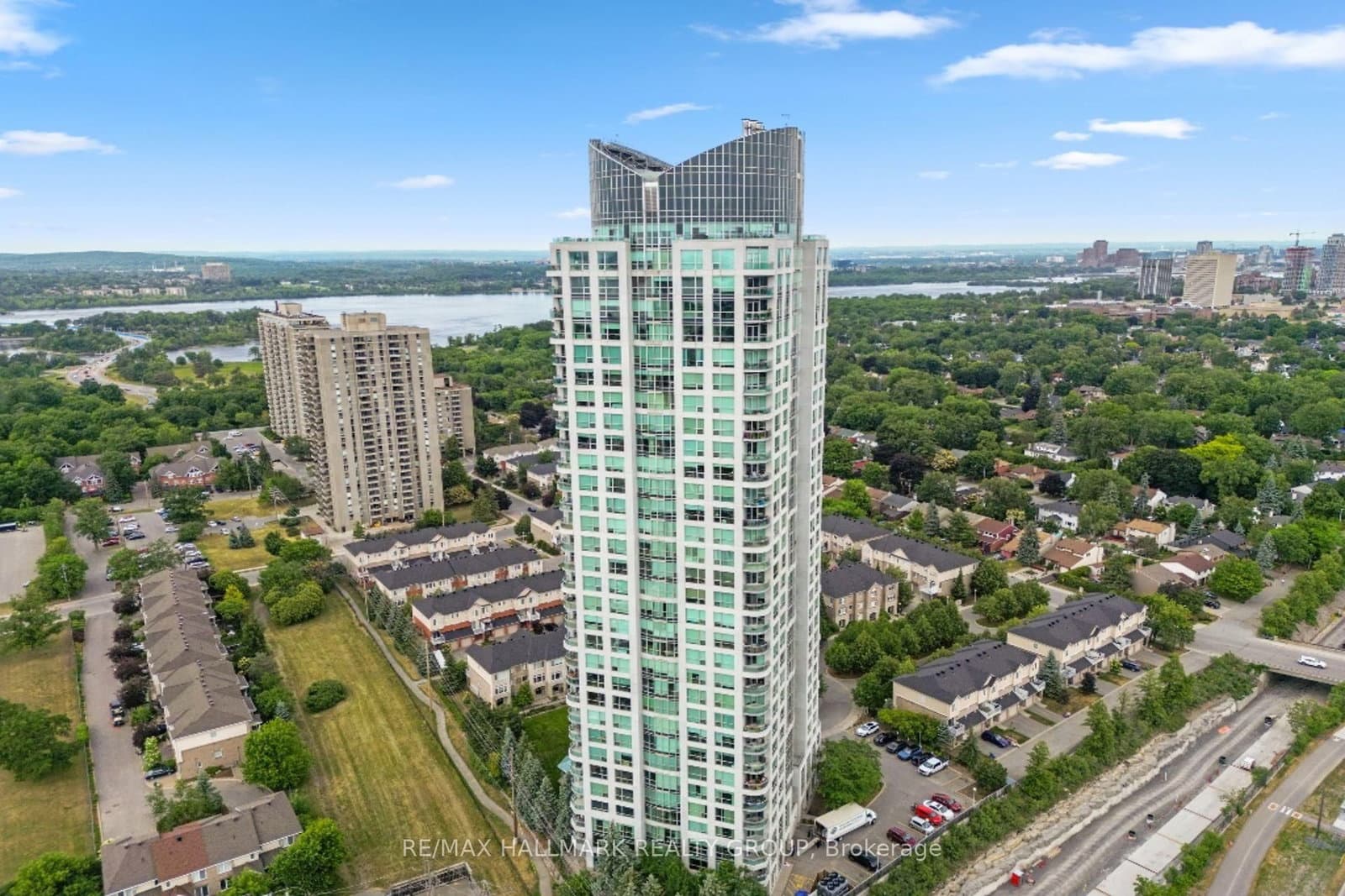 1704 - 38 Metropole Private, Ottawa, ON