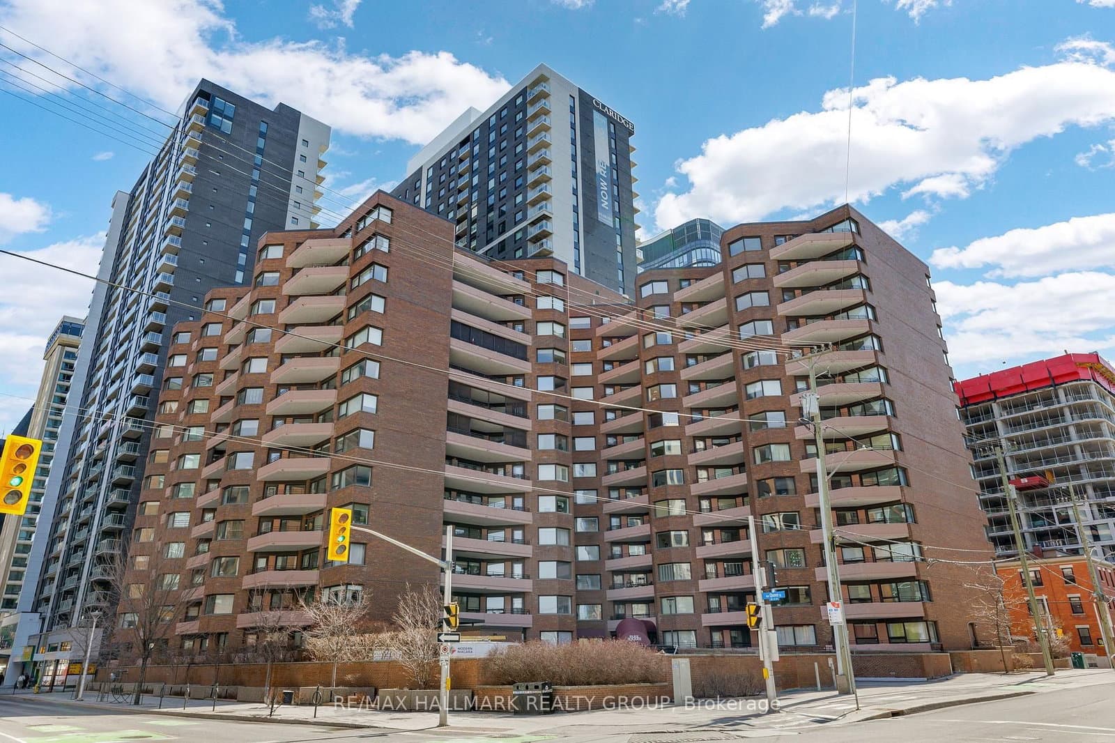 810 - 151 Bay Street, Ottawa, ON
