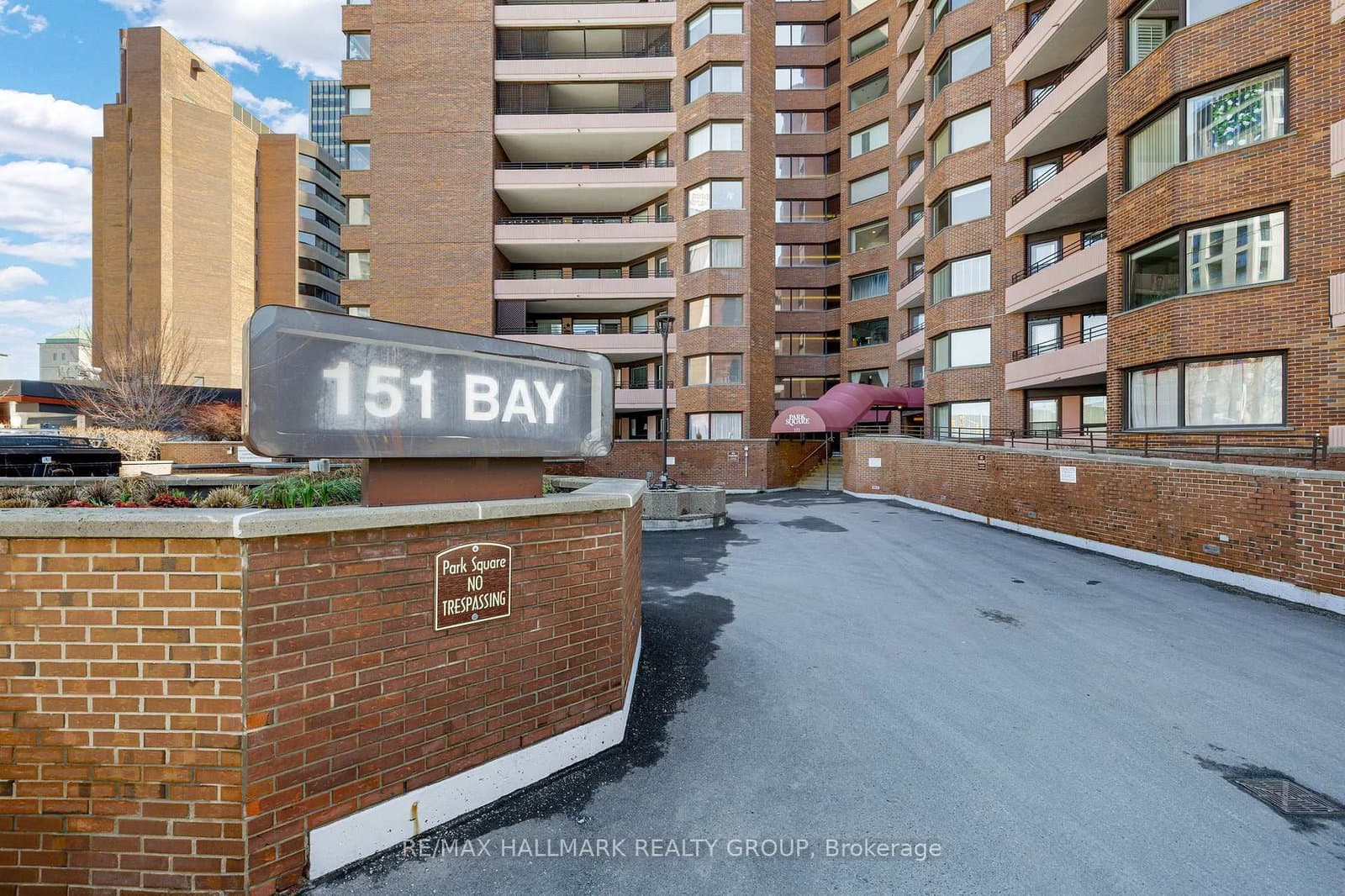 810 - 151 Bay Street, Ottawa, ON — photo 2