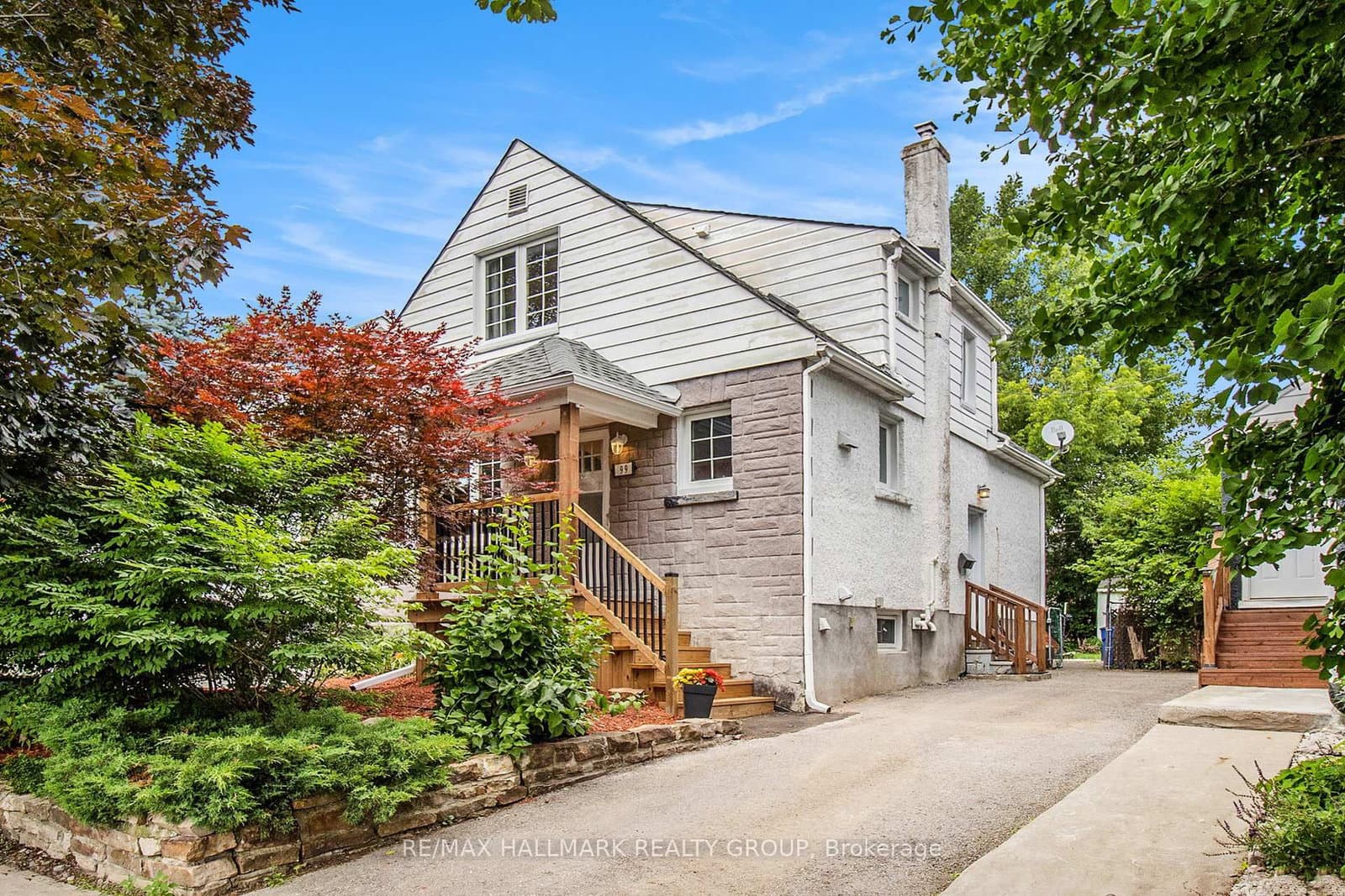 99 Dagmar Avenue, Ottawa, ON