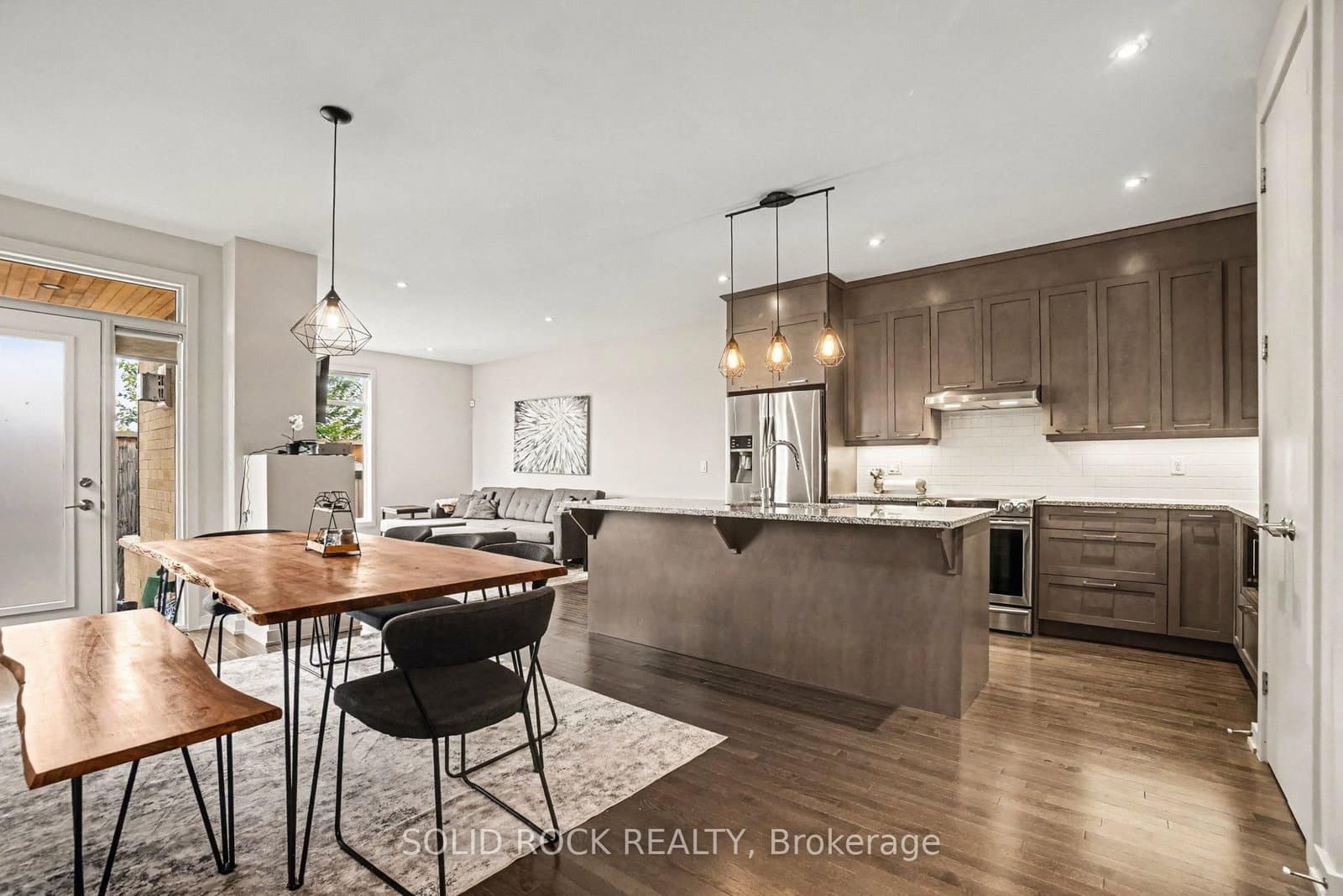 114 Larimar Circle, Ottawa, ON — photo 2