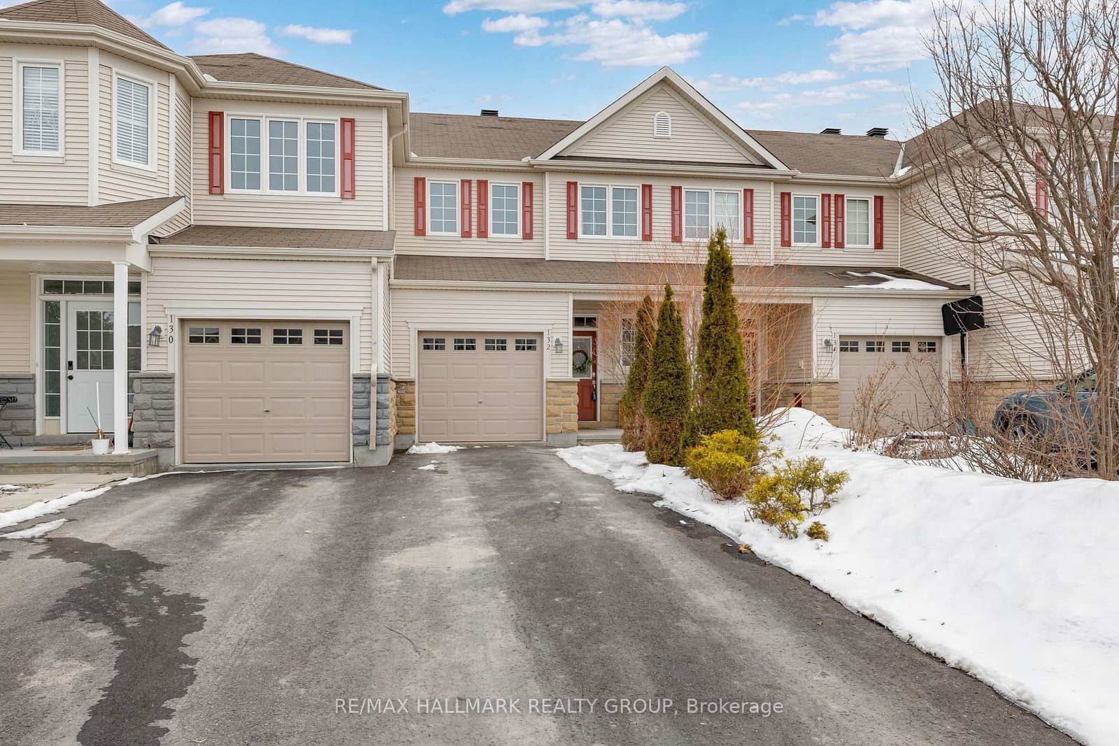 132 Laramie Crescent, Ottawa, ON — photo 2