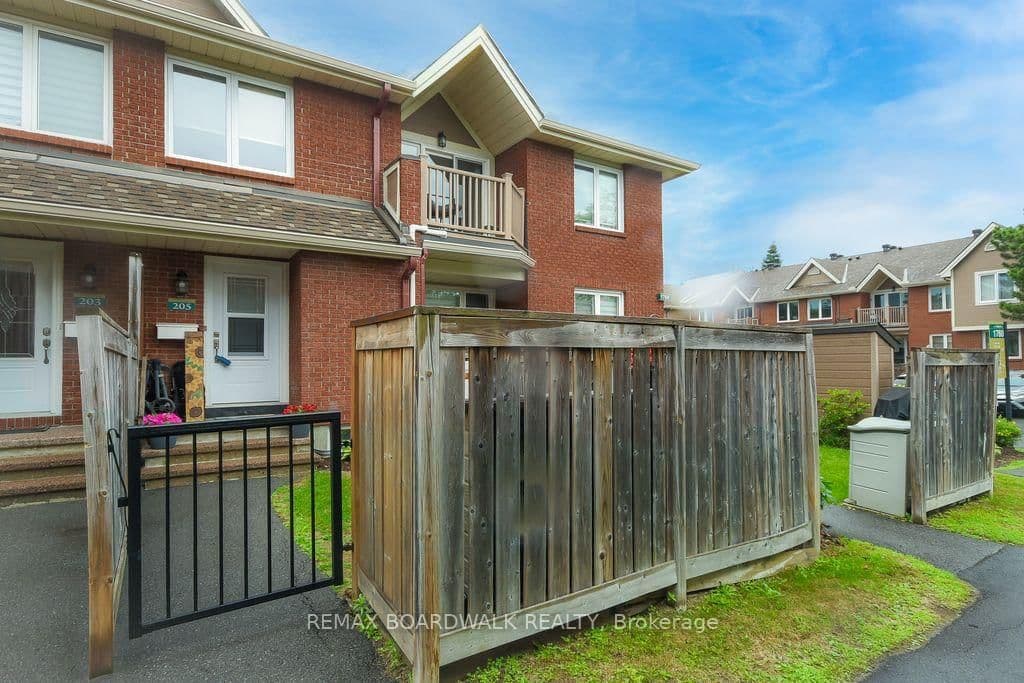 205 - 1760 Cabaret Lane, Orleans, ON — photo 3