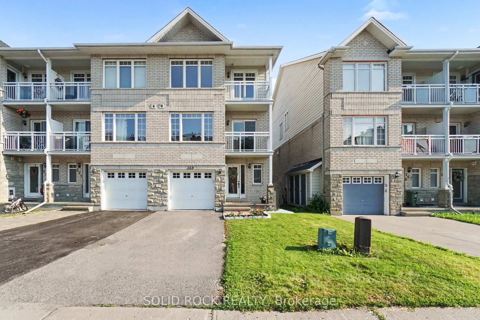 369 Citiplace Drive, Ottawa, ON