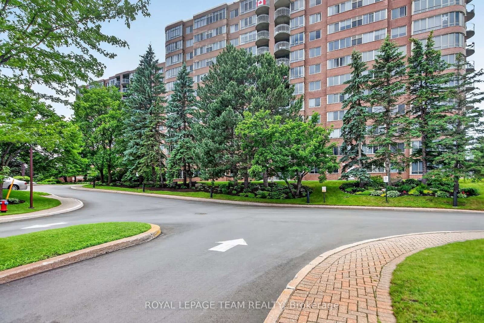 201 - 100 Grant Carman Drive, Ottawa, ON