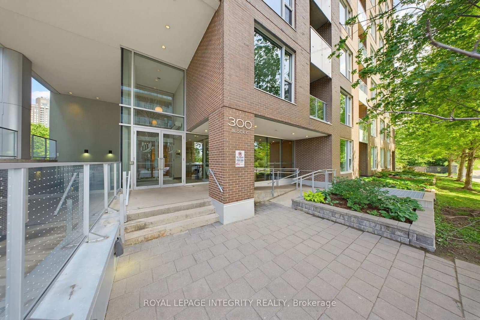 328 - 300 C Lett Street, Ottawa, ON — photo 2