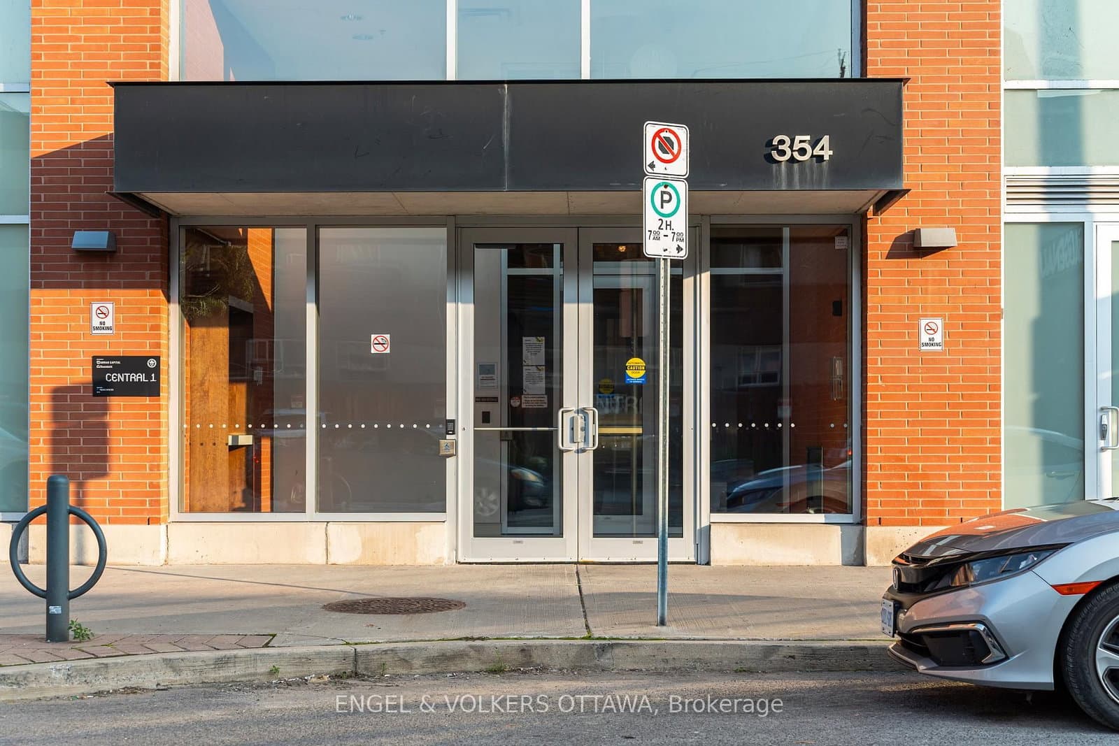 205 - 354 Gladstone Avenue, Ottawa, ON — photo 2