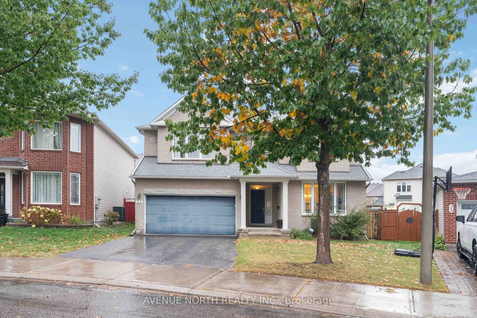 23 Hearthstone Place, Barrhaven, ON