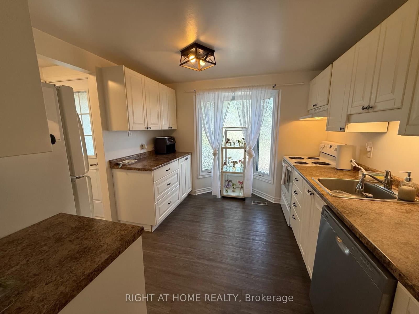 1171 Priory Lane, Ottawa, ON — photo 3