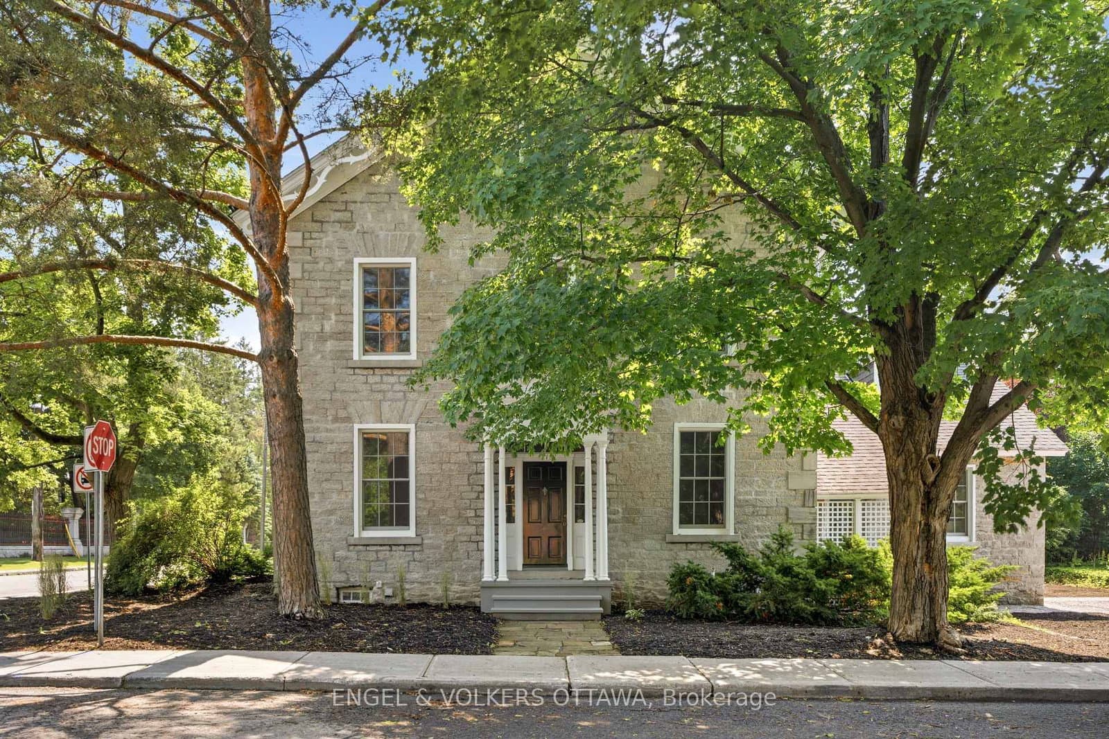 71 Thomas Street, Ottawa, ON
