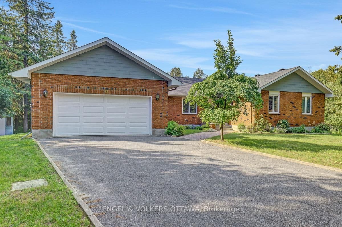 132 Grey Stone Drive, Carp, ON