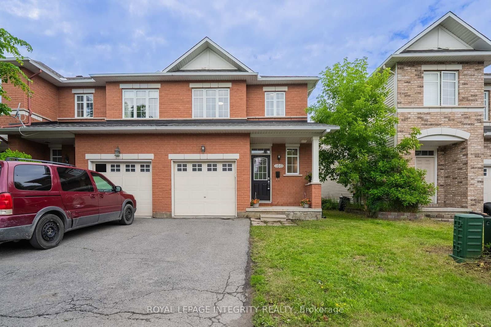 160 DEERCROFT Avenue, Ottawa, ON