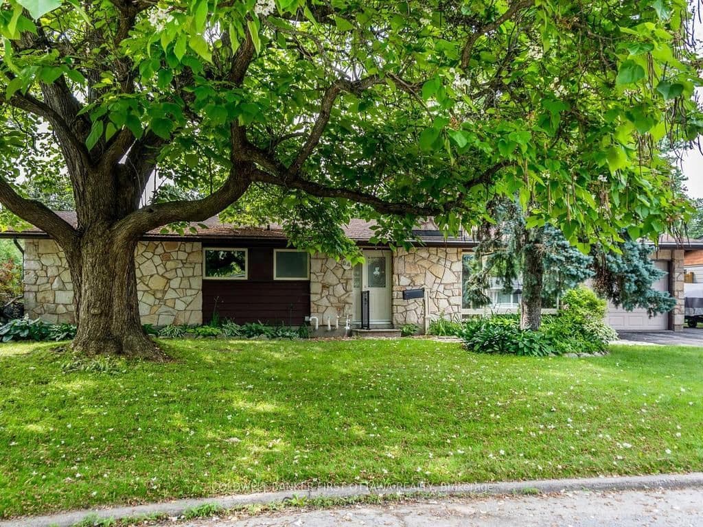 84 Cleadon Drive, Ottawa, ON