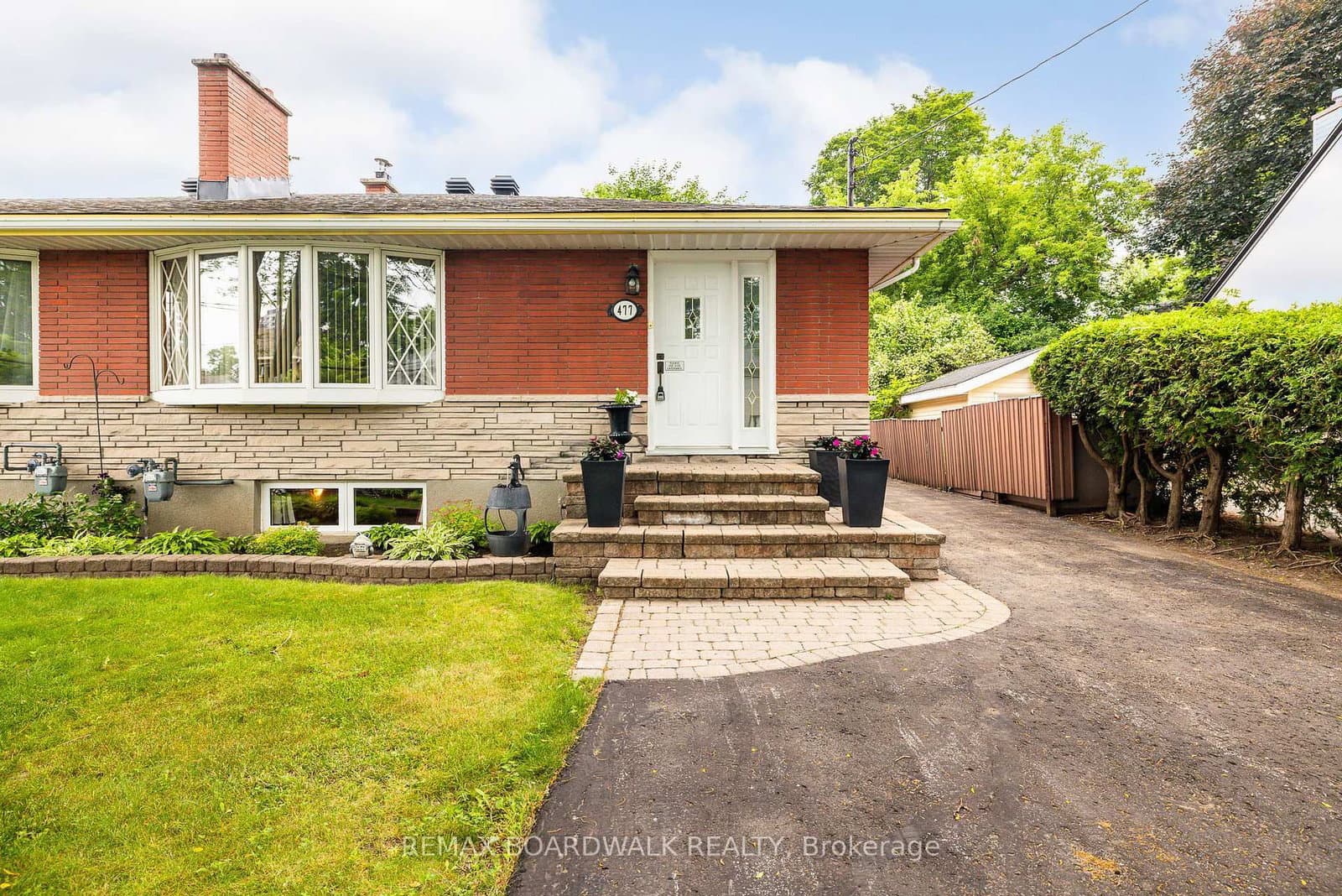 477 Edgeworth Avenue, Ottawa, ON