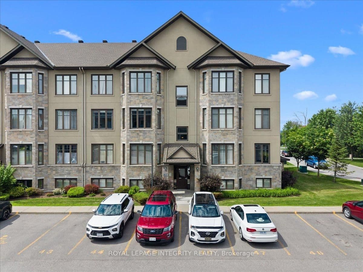 5 - 100 Prestige Circle, Ottawa, ON
