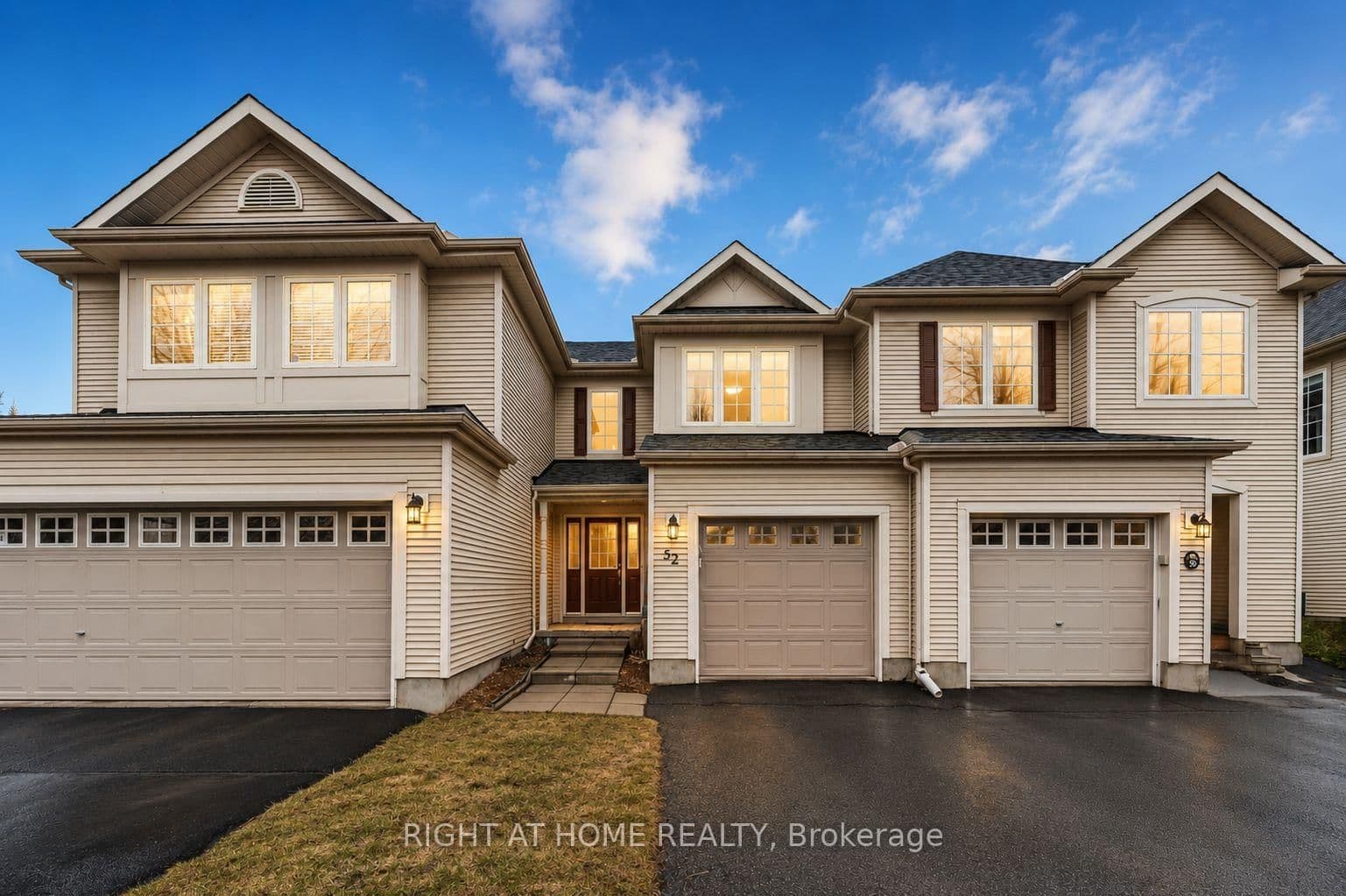 52 Fieldberry Private, Ottawa, ON