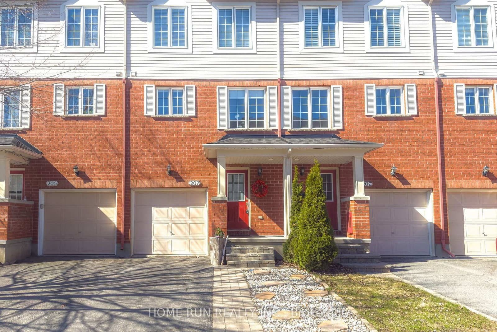 207 - 90 EDENVALE Drive, Kanata, ON