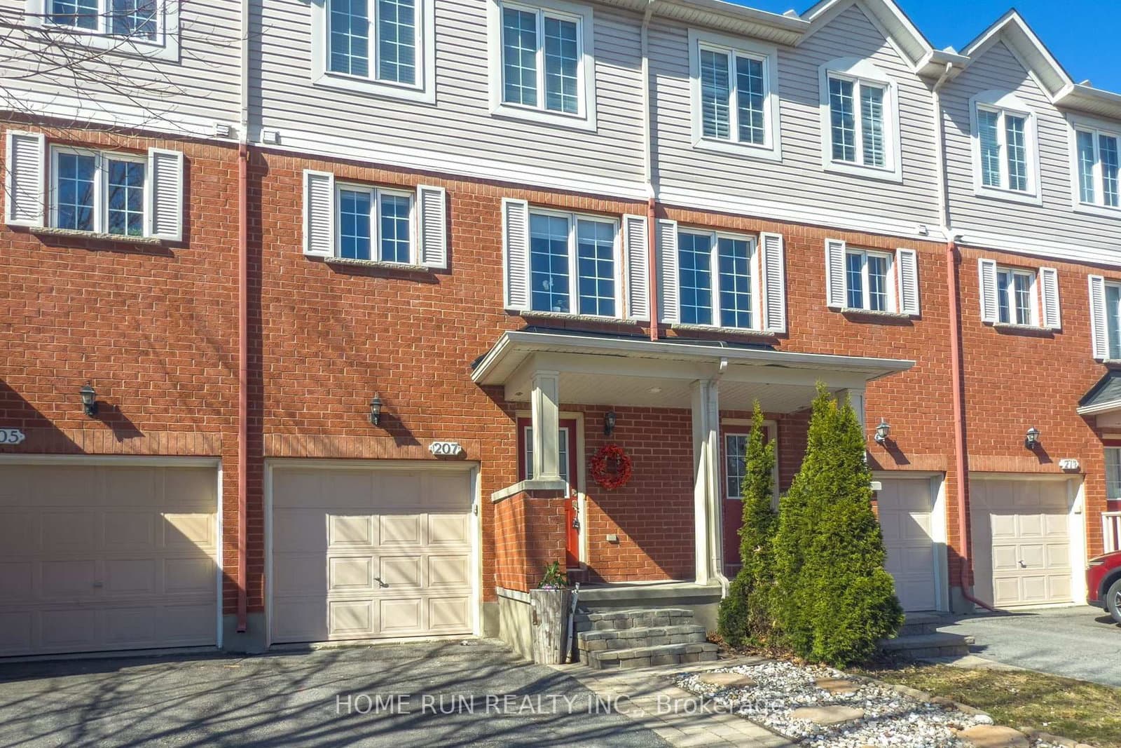 207 - 90 EDENVALE Drive, Kanata, ON — photo 2