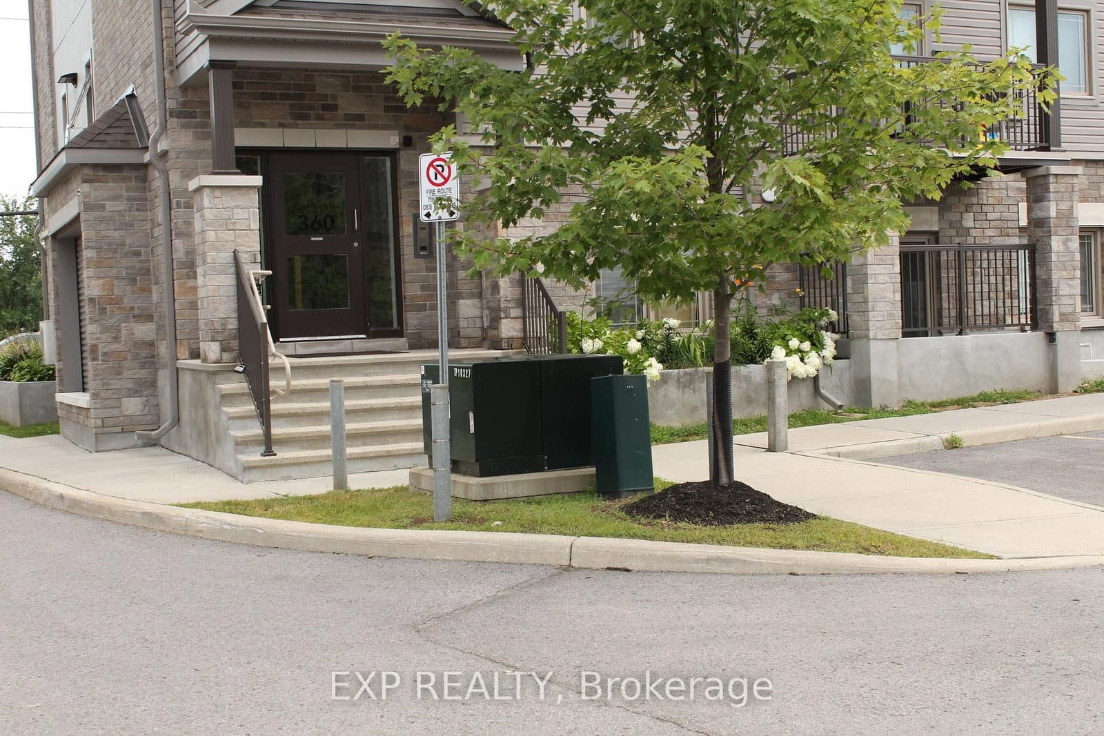 1 - 360 Tribeca Private, Ottawa, ON — photo 3
