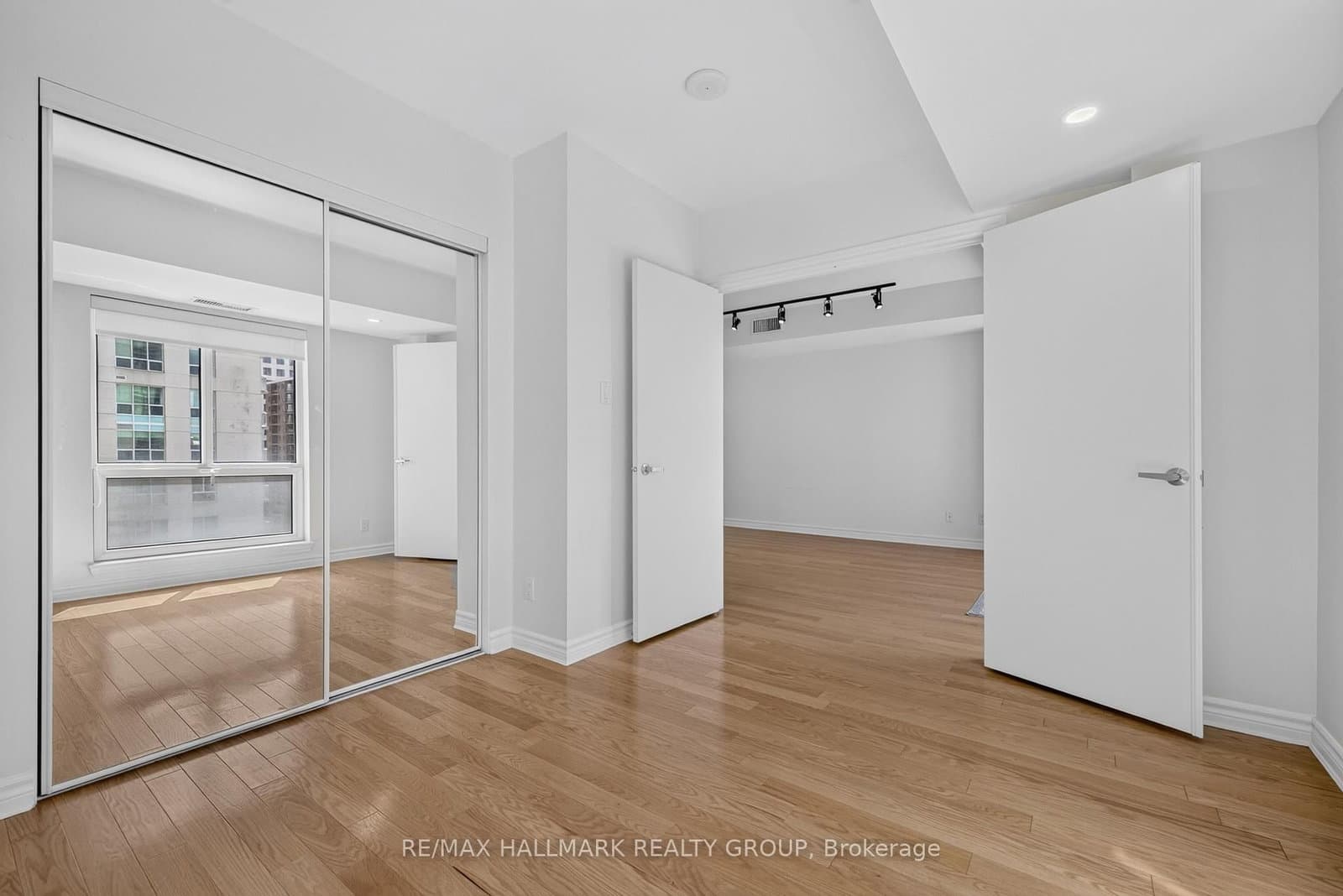 1509 - 234 Rideau Street, Ottawa, ON — photo 29