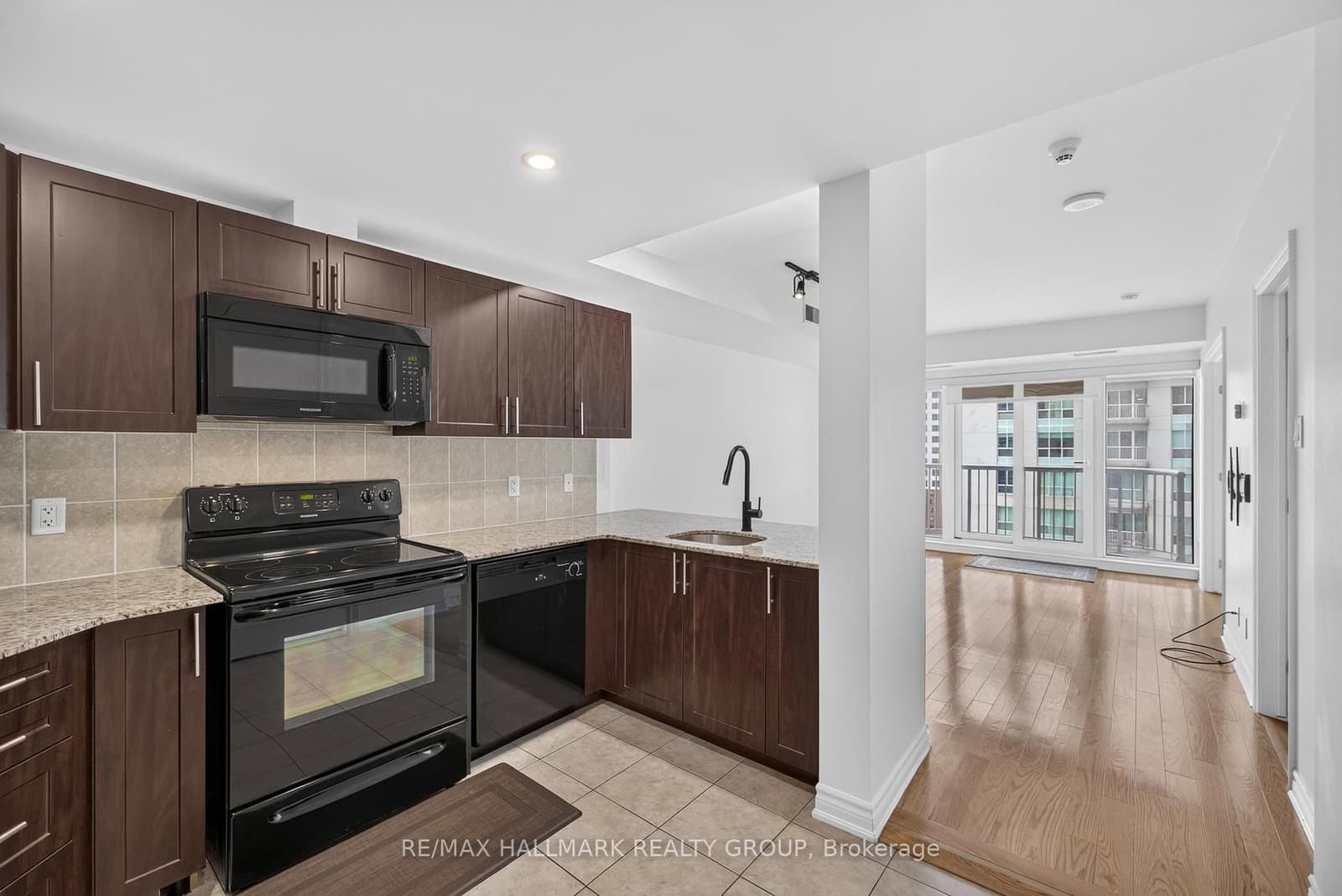 1509 - 234 Rideau Street, Ottawa, ON — photo 8